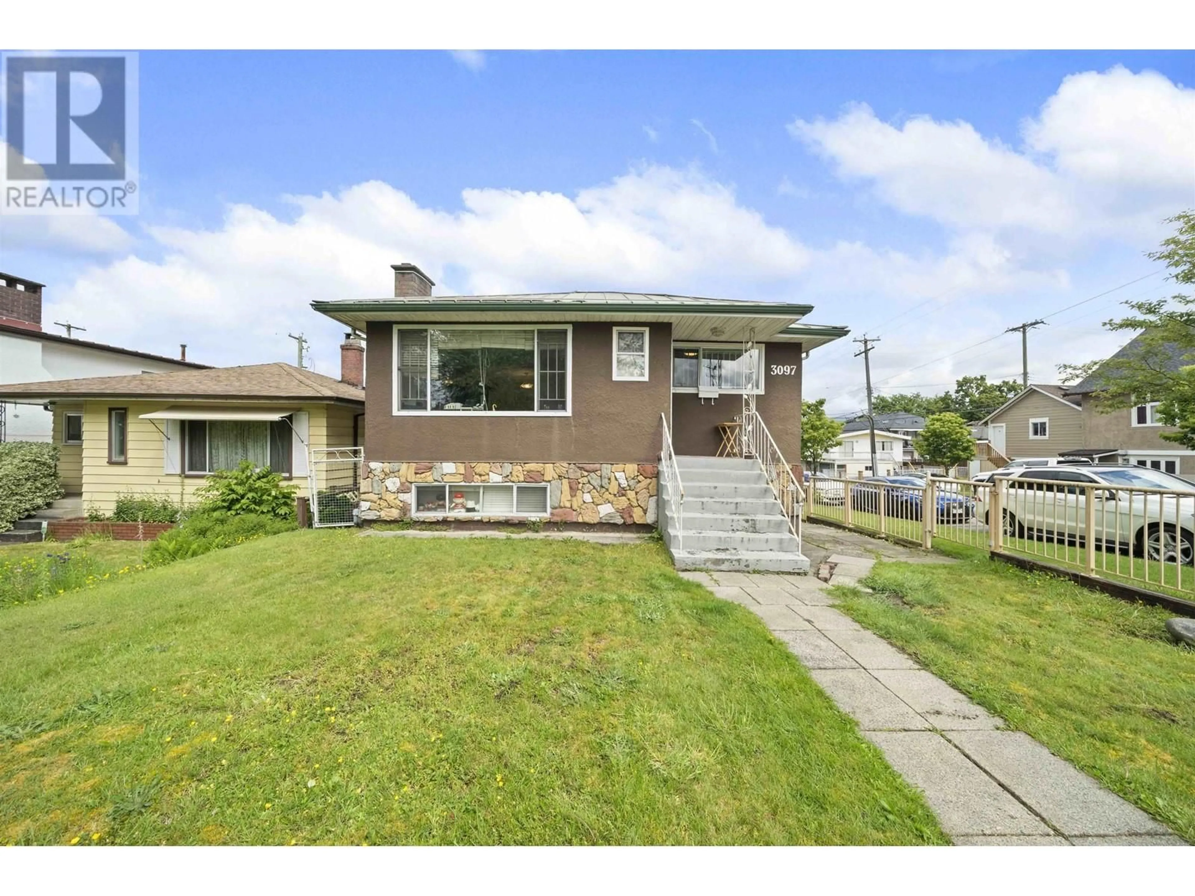 Unknown for 3097 E 22ND AVENUE, Vancouver British Columbia V5M2Y5