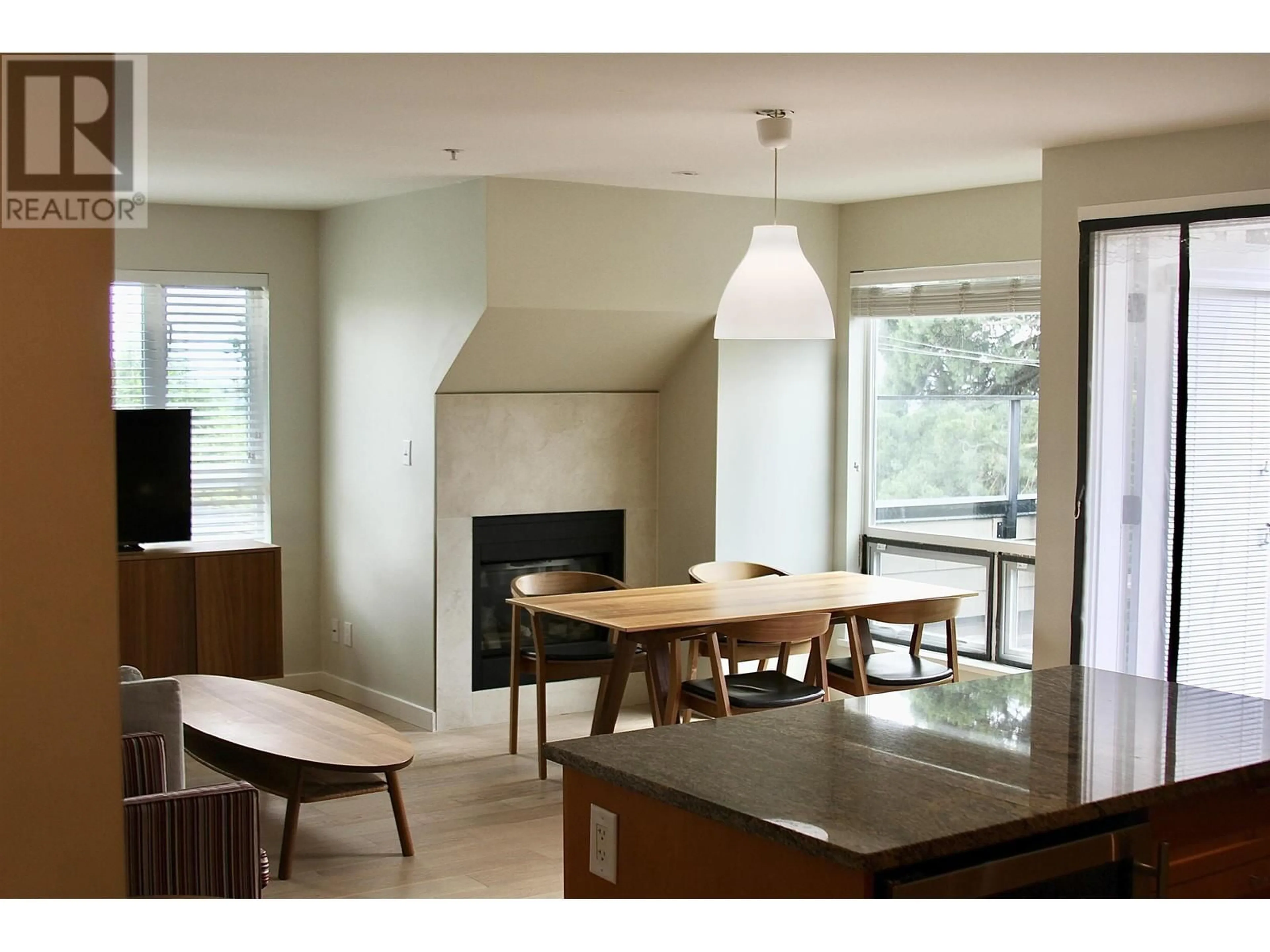 Unknown for 303 - 1880 57TH AVENUE, Vancouver British Columbia V6P1T7