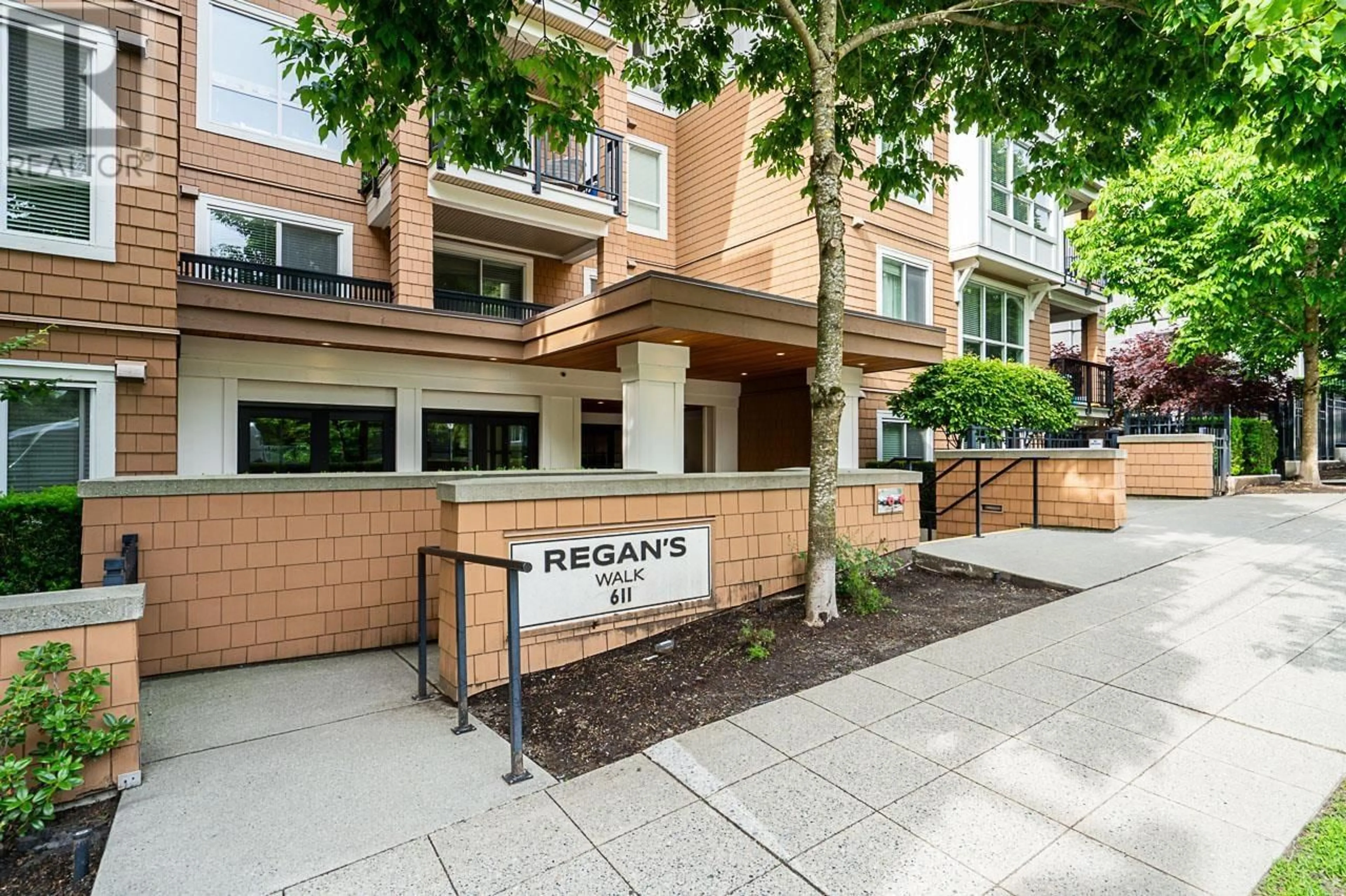 Indoor entryway for 318 - 611 REGAN AVENUE, Coquitlam British Columbia V3J0E5