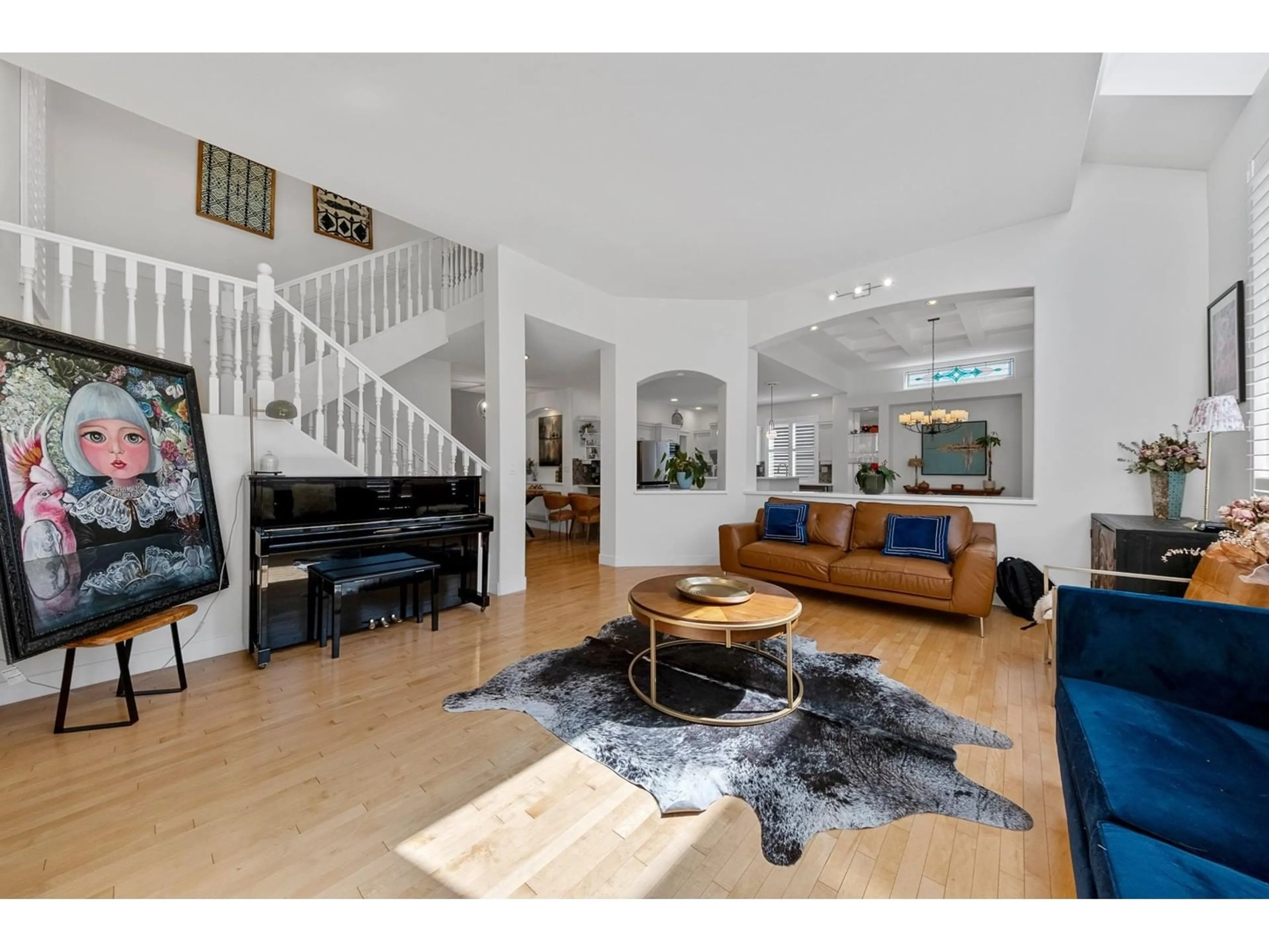 Living room with furniture, unknown for 3311 155B, Surrey British Columbia V3Z0K5