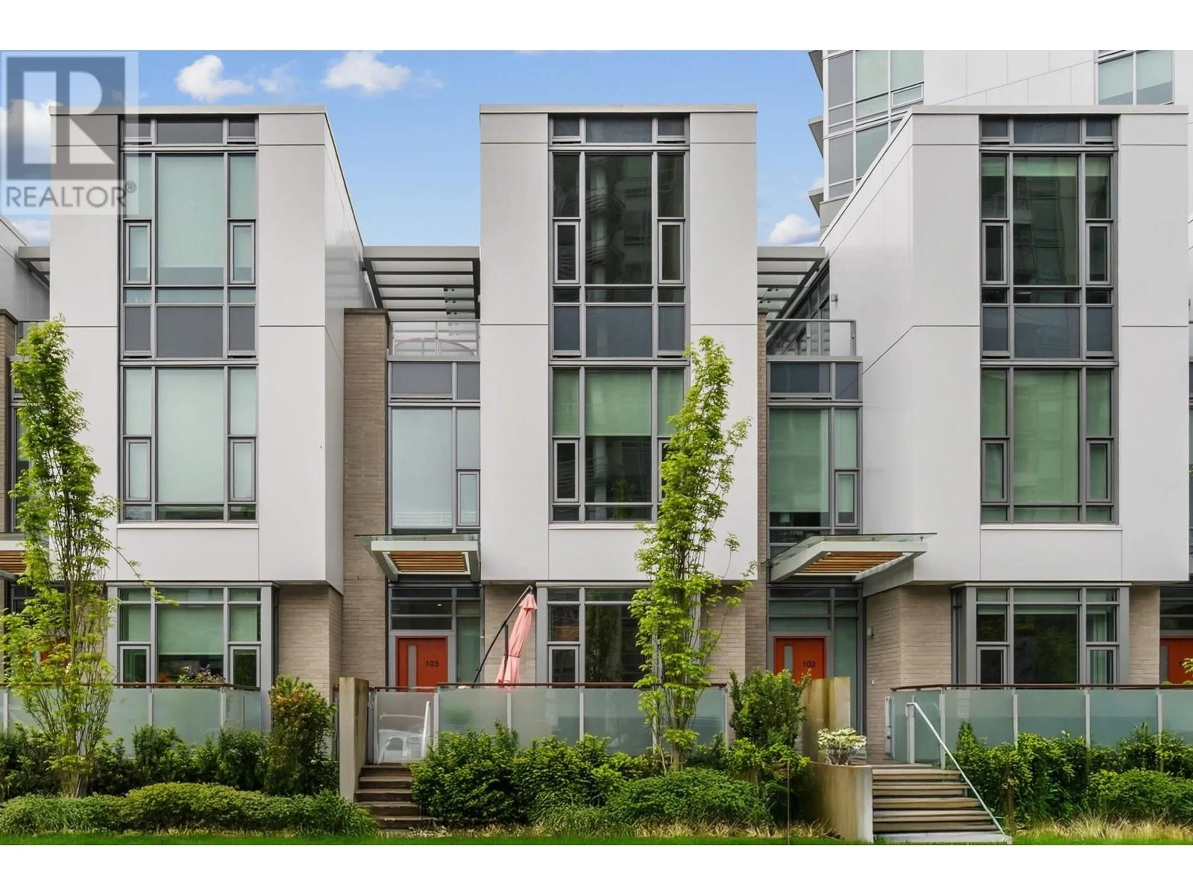 Unknown for 103 - 1500 FERN STREET, North Vancouver British Columbia V7J1H6