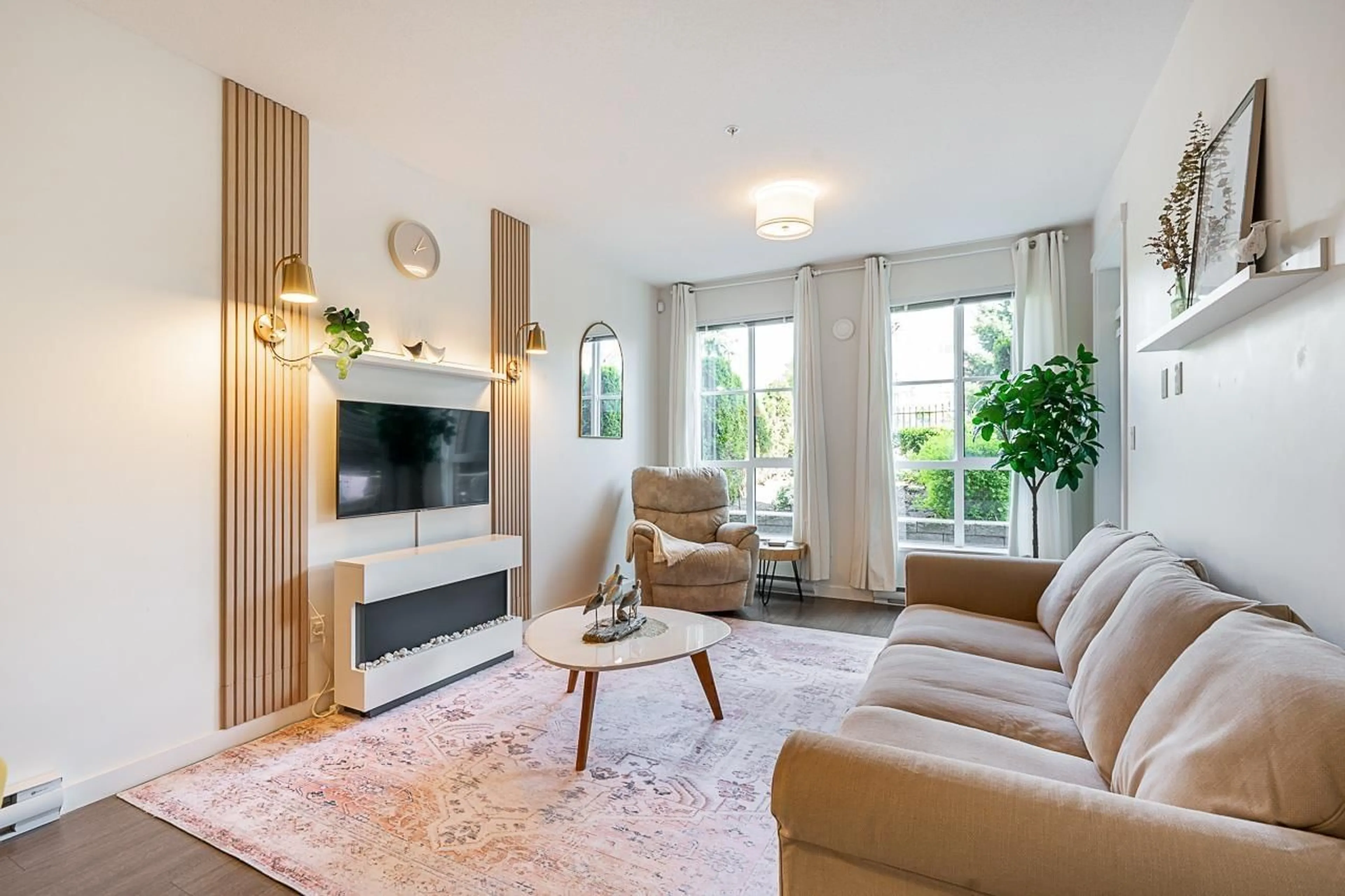 Living room with furniture, unknown for 122 - 15138 34, Surrey British Columbia V3S0L3