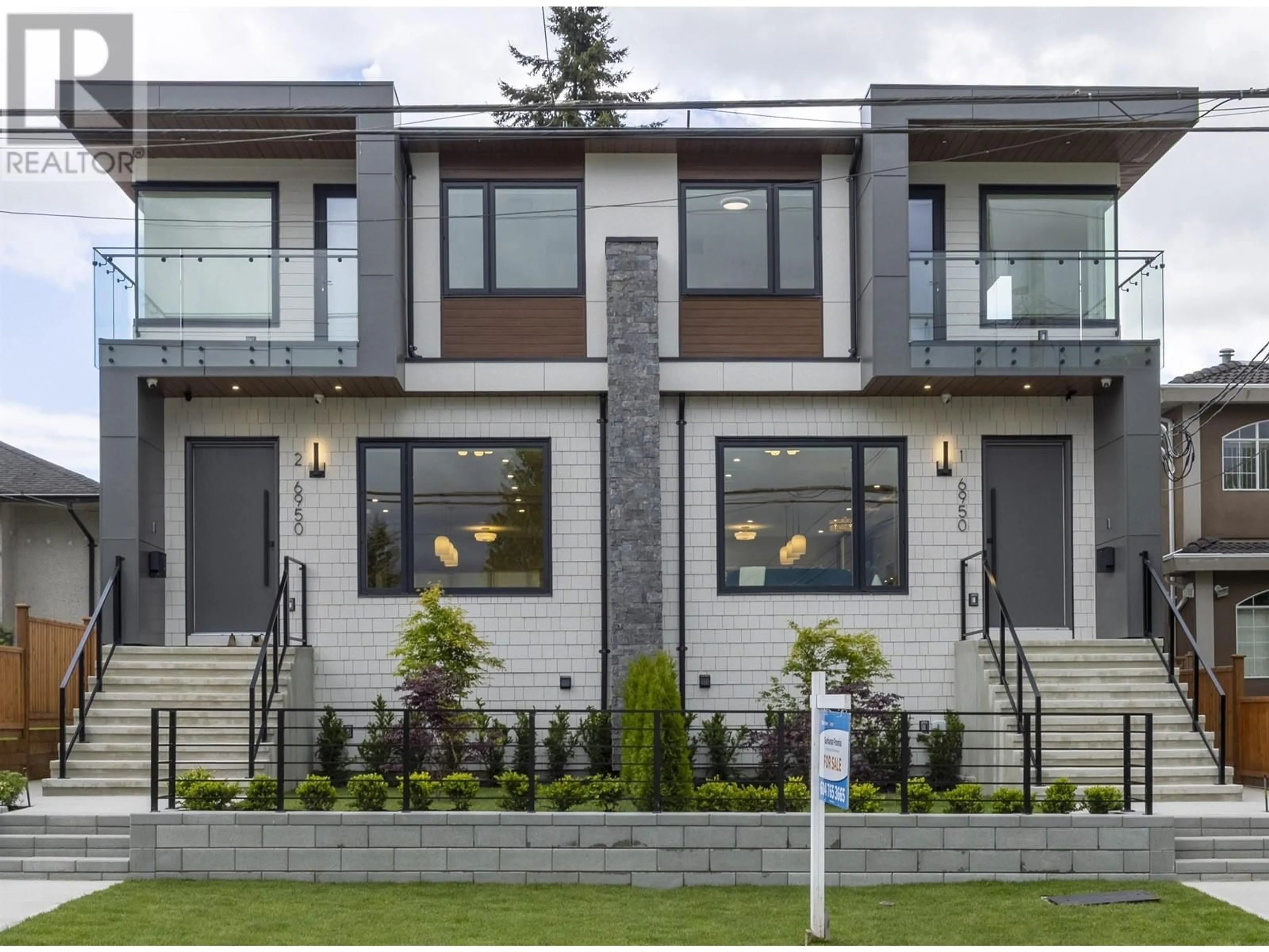 Home with brick exterior material, street for 1 - 6950 UNION STREET, Burnaby British Columbia V5B1X5