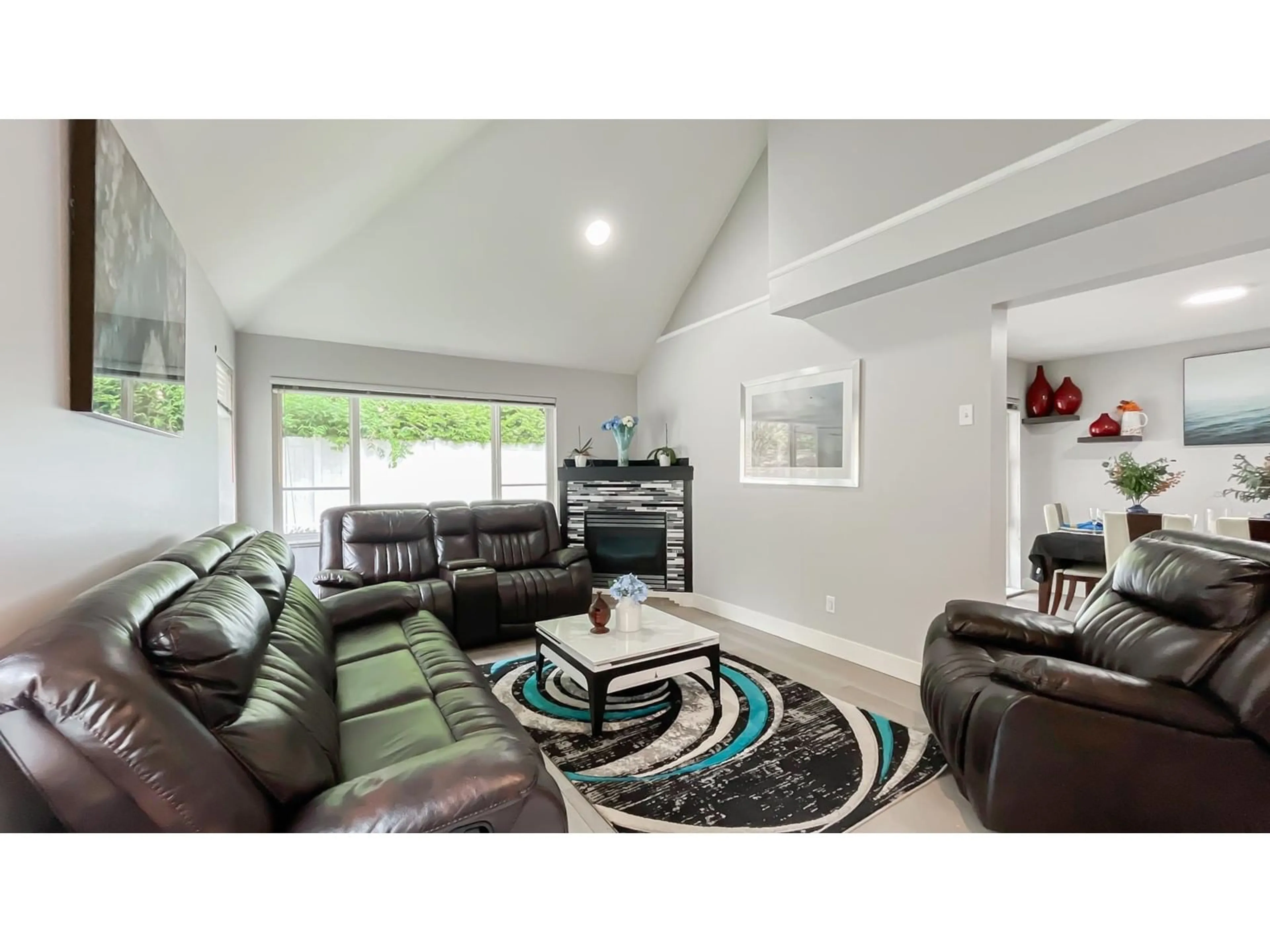 Living room with furniture, unknown for 40 - 13918 58, Surrey British Columbia V3X3N8