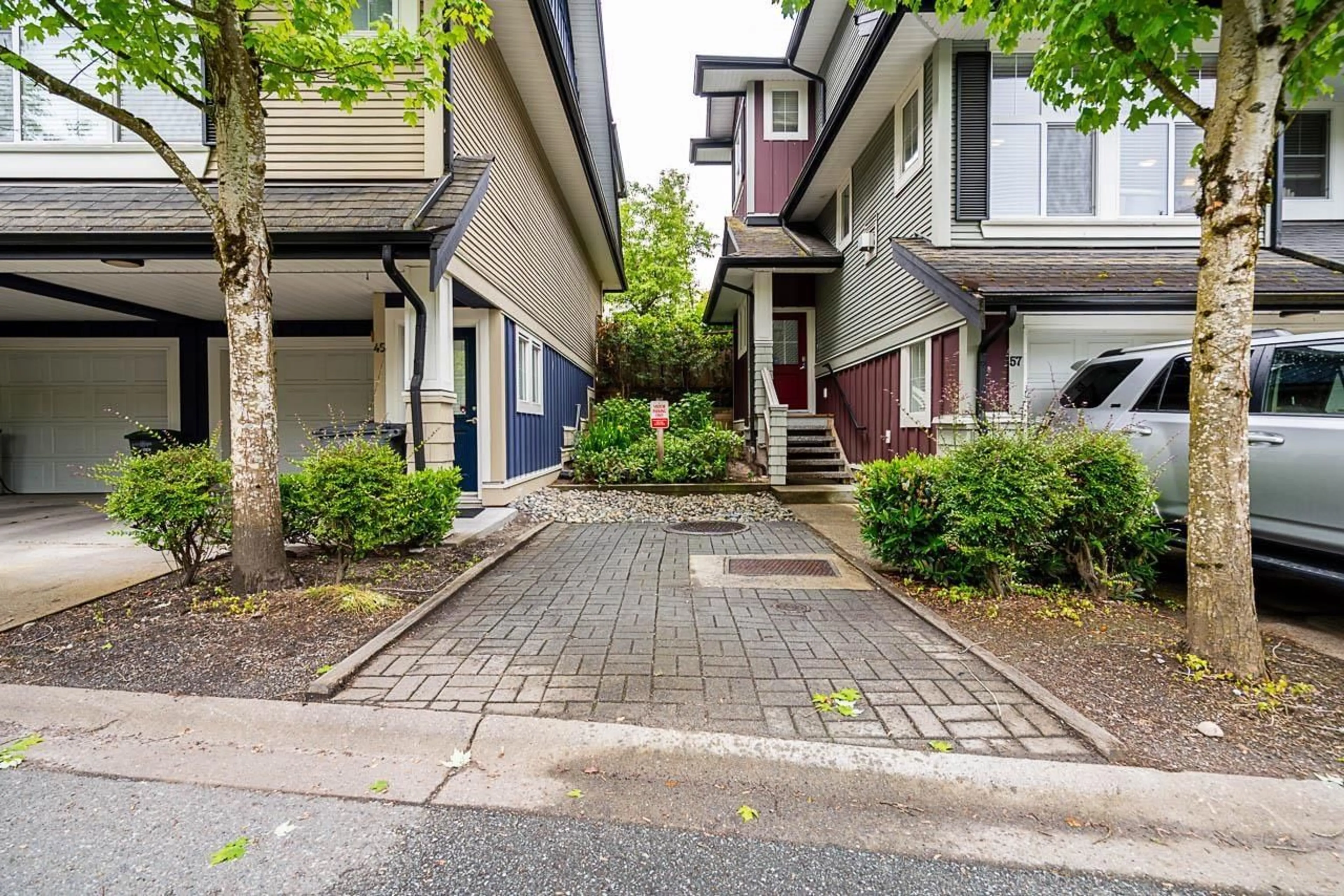 Patio, street for 57 - 18199 70, Surrey British Columbia V3S2N9