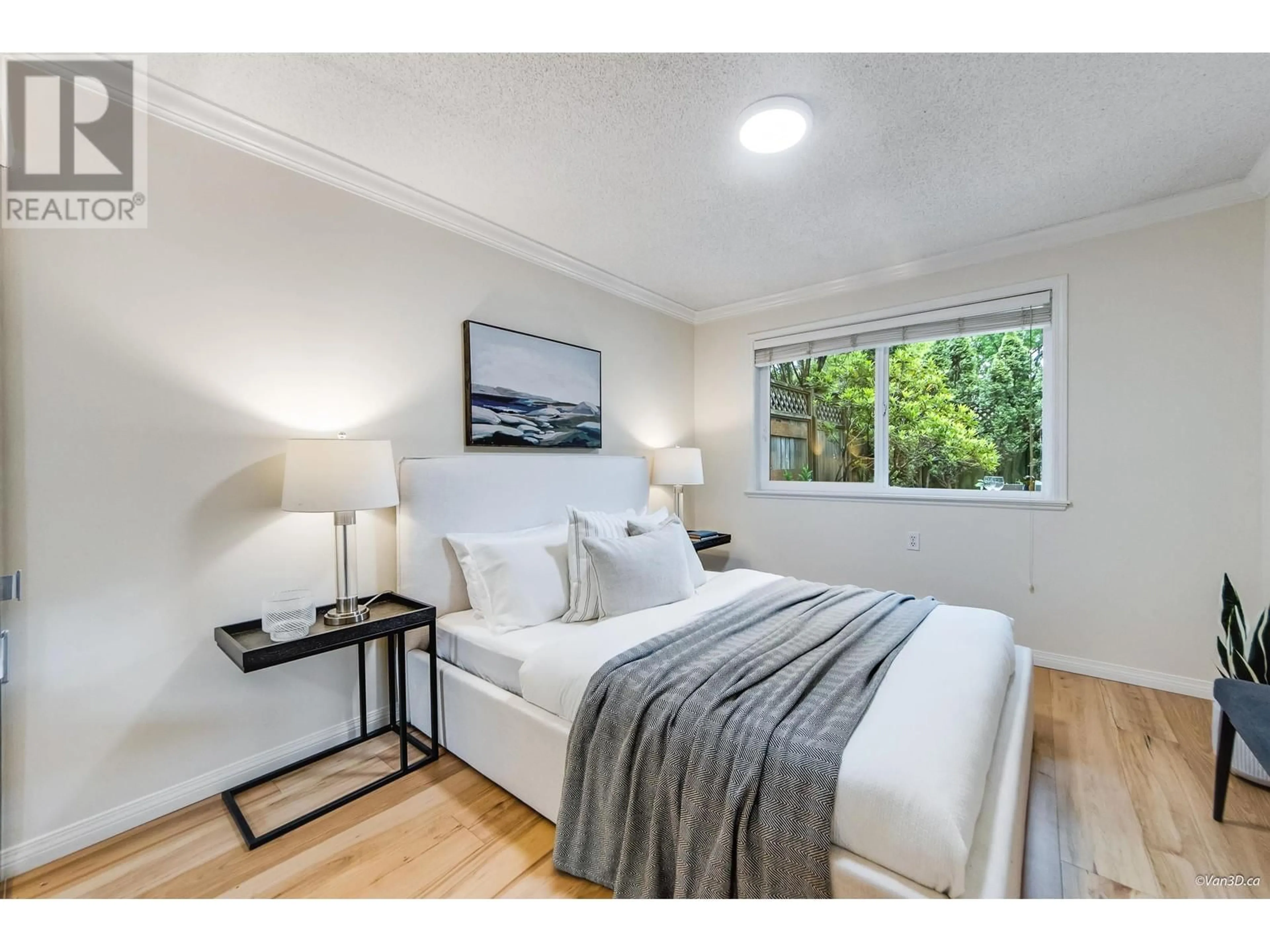 Bedroom with bed, unknown for 112 - 550 6TH AVENUE, Vancouver British Columbia V5T4H2