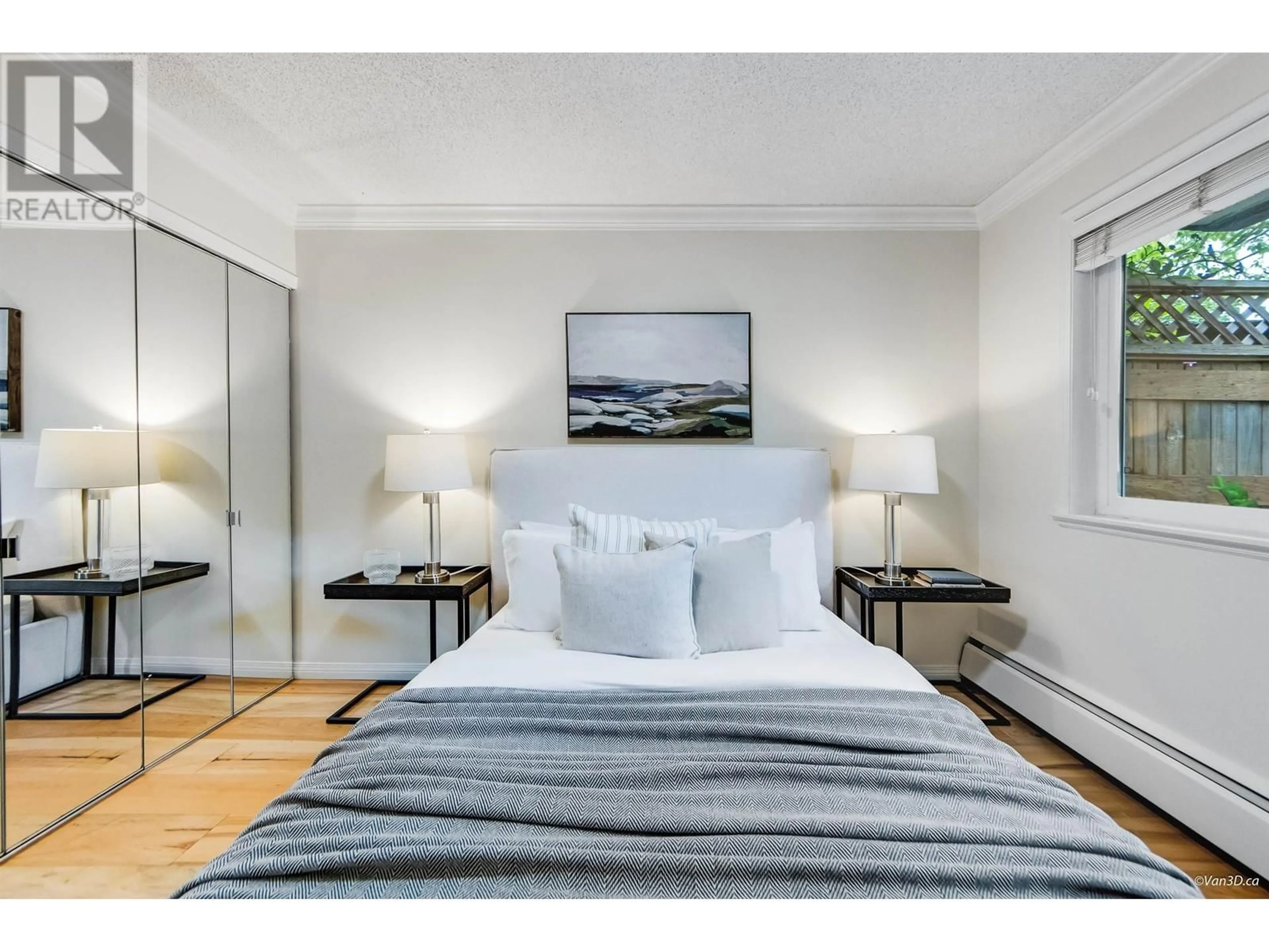 Bedroom with bed, unknown for 112 - 550 6TH AVENUE, Vancouver British Columbia V5T4H2