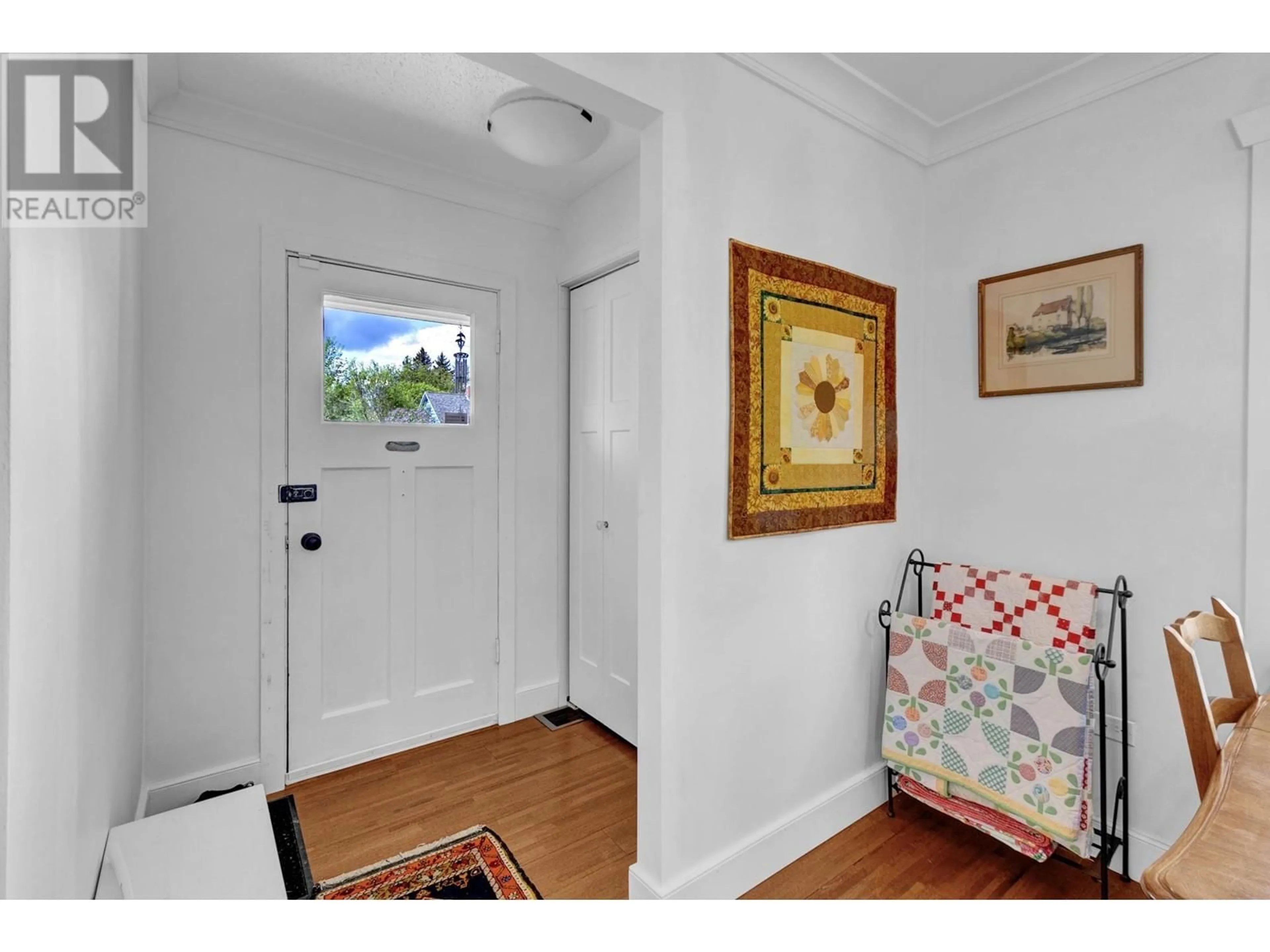 Indoor entryway for 450 ALWARD STREET, Prince George British Columbia V2M2E3