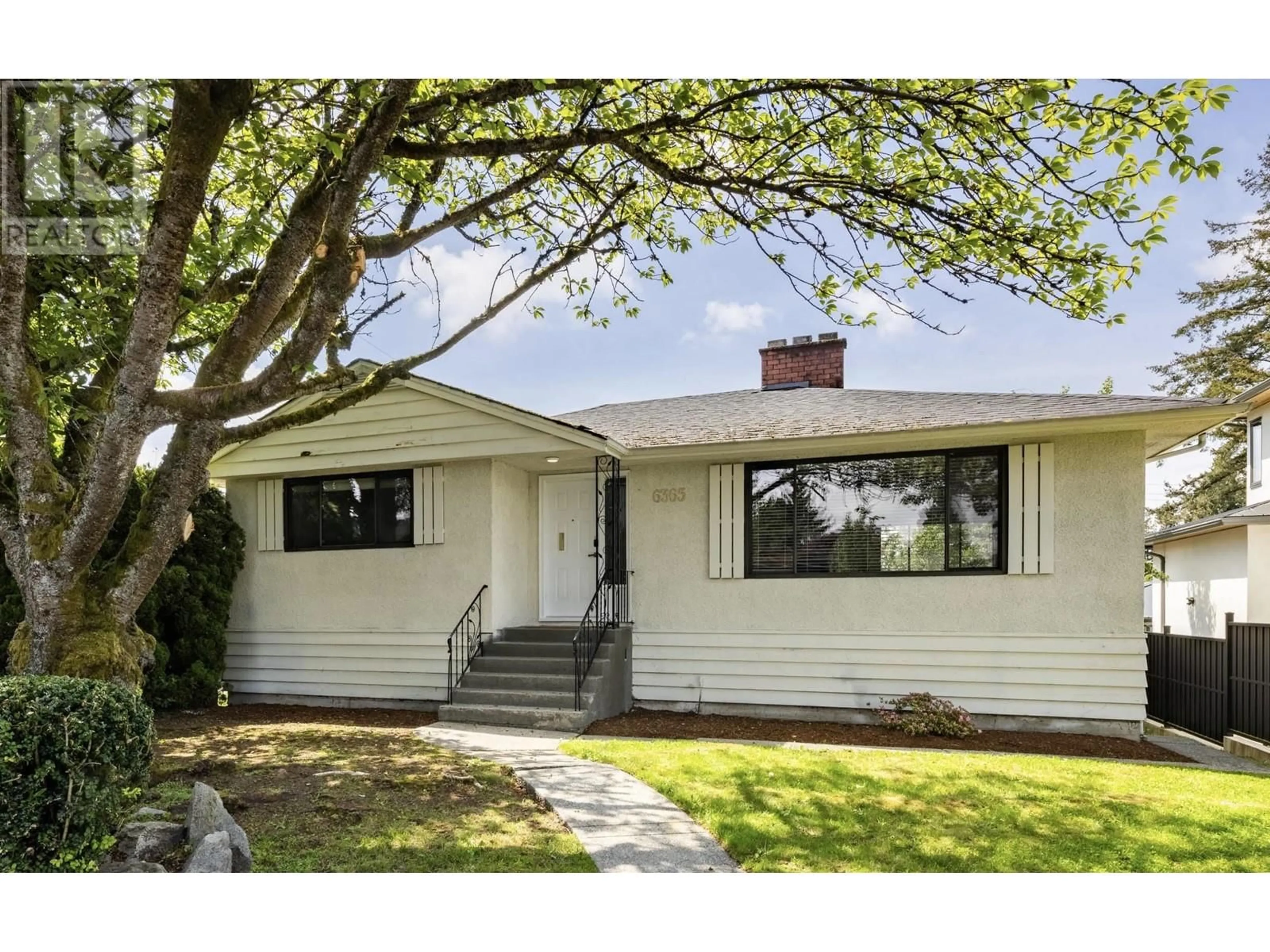 Home with vinyl exterior material, street for 6365 ASHWORTH PLACE, Burnaby British Columbia V5E3V2