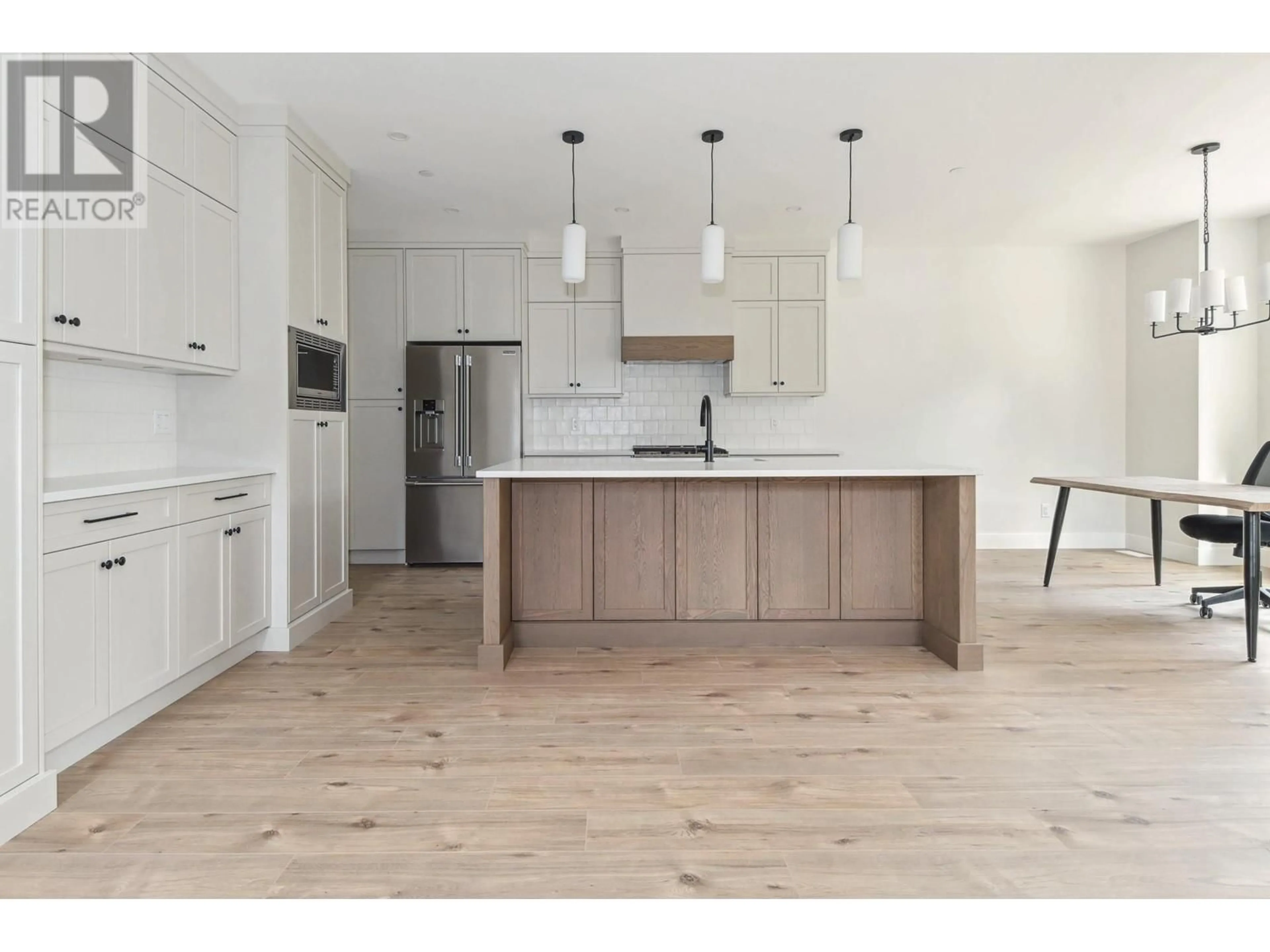 Open concept kitchen, wood/laminate floor for 19570 HAMMOND ROAD, Pitt Meadows British Columbia V3Y1L5