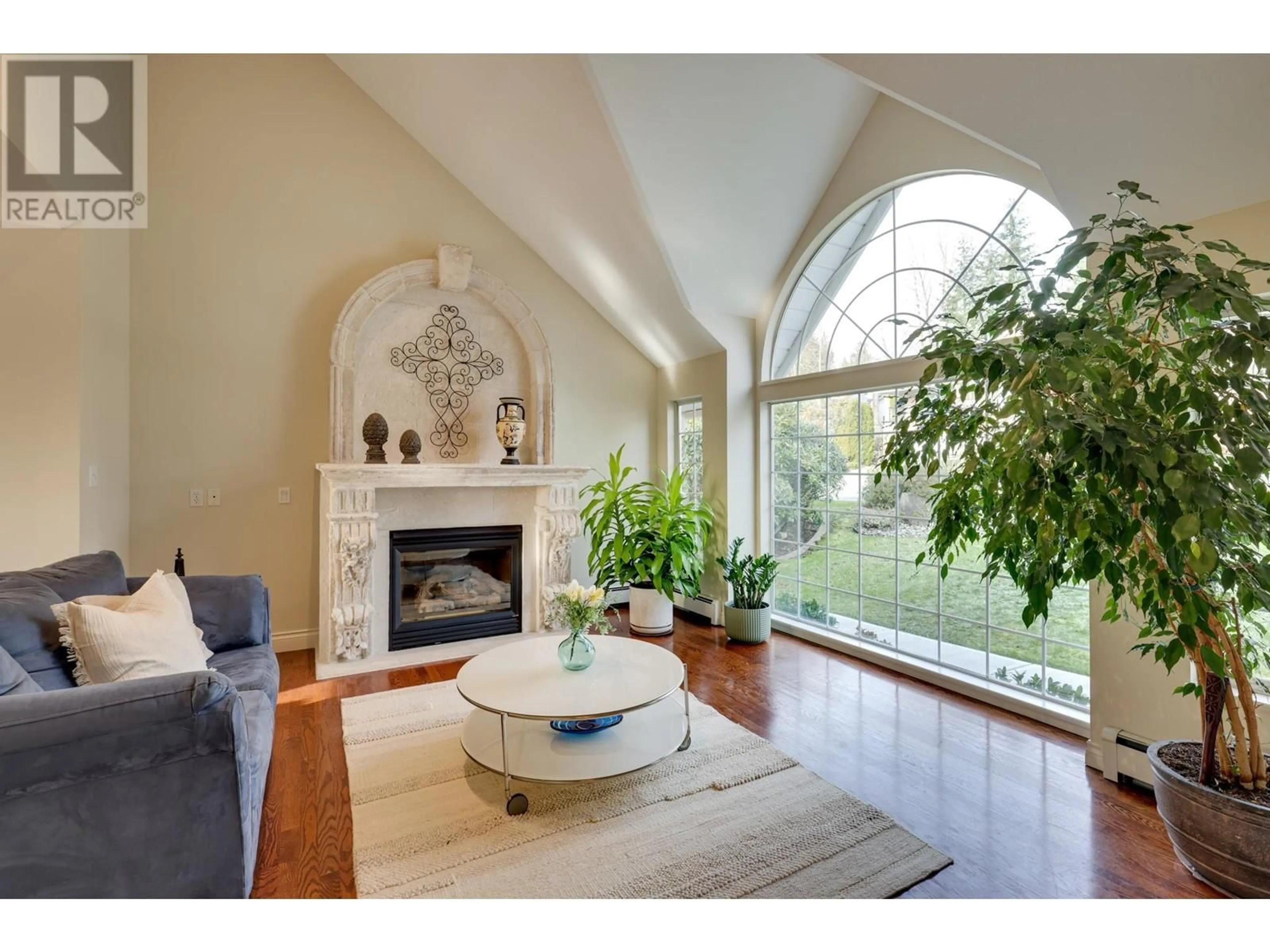 Living room with furniture, ceramic/tile floor for 69 TIMBERCREST DRIVE, Port Moody British Columbia V3H4T1