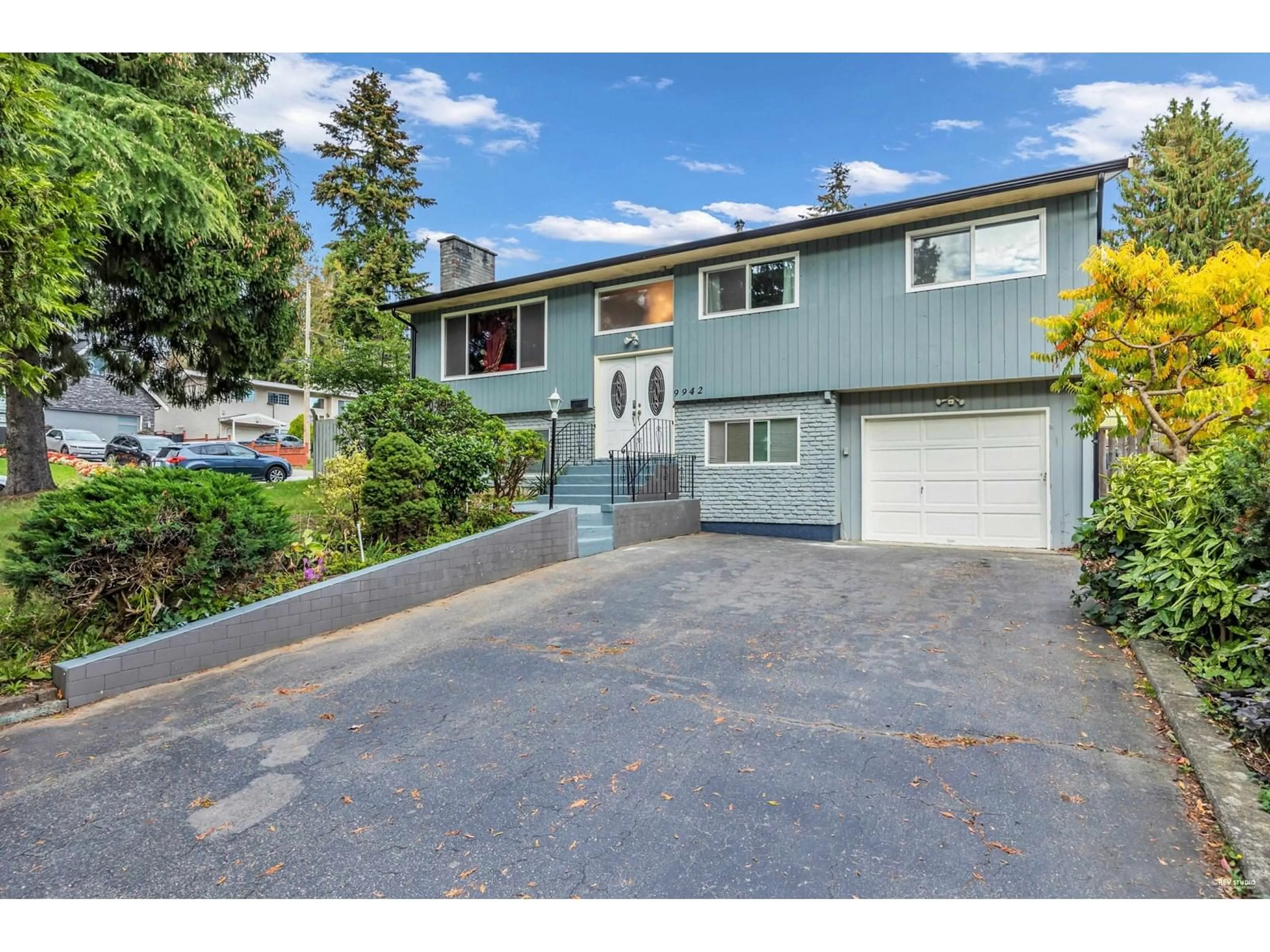 Home with vinyl exterior material, street for 9942 SEMIAHMOO, Surrey British Columbia V3T3M6