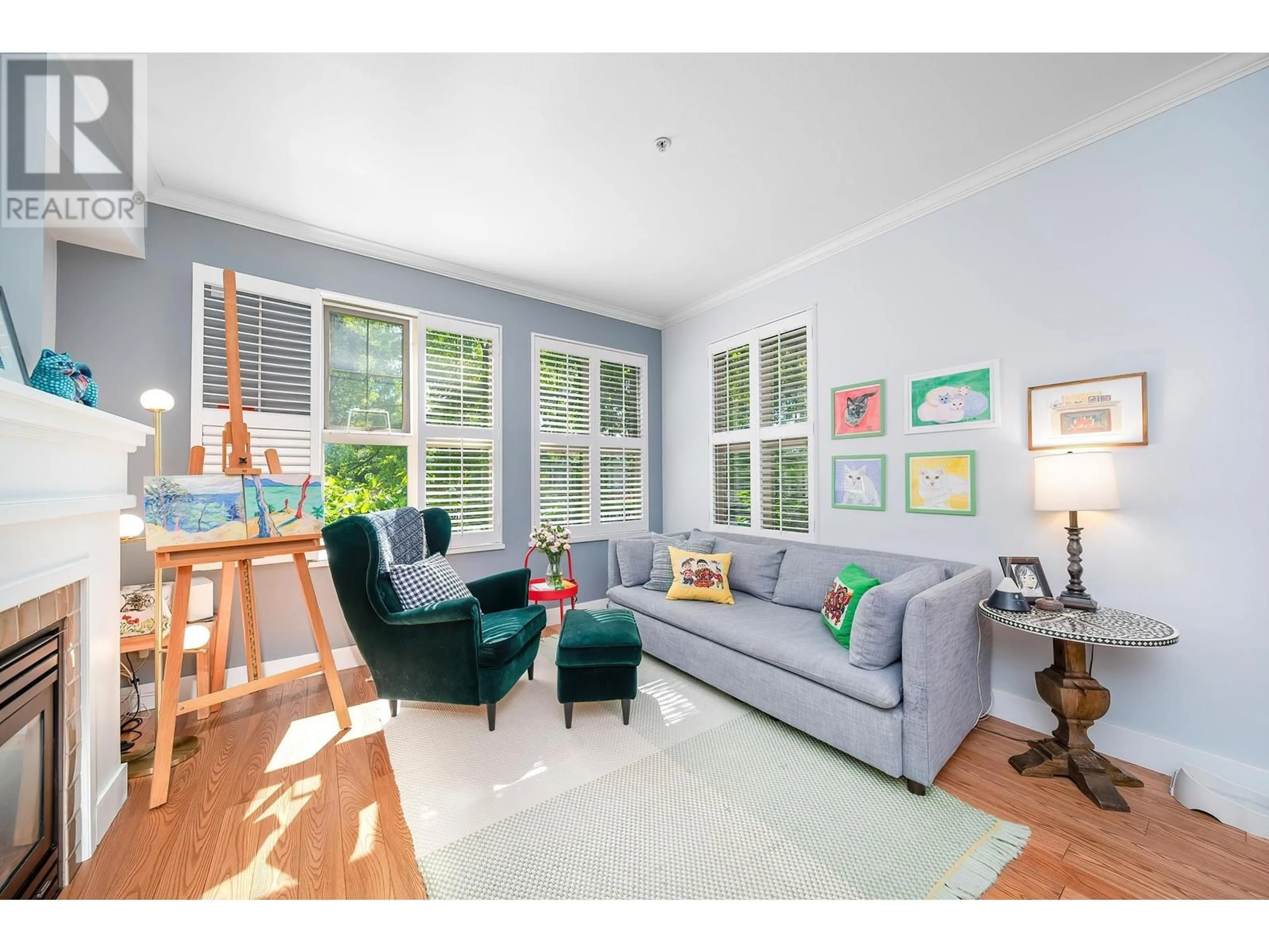 Living room with furniture, wood/laminate floor for 2113 - 4625 VALLEY DRIVE, Vancouver British Columbia V6J5L7