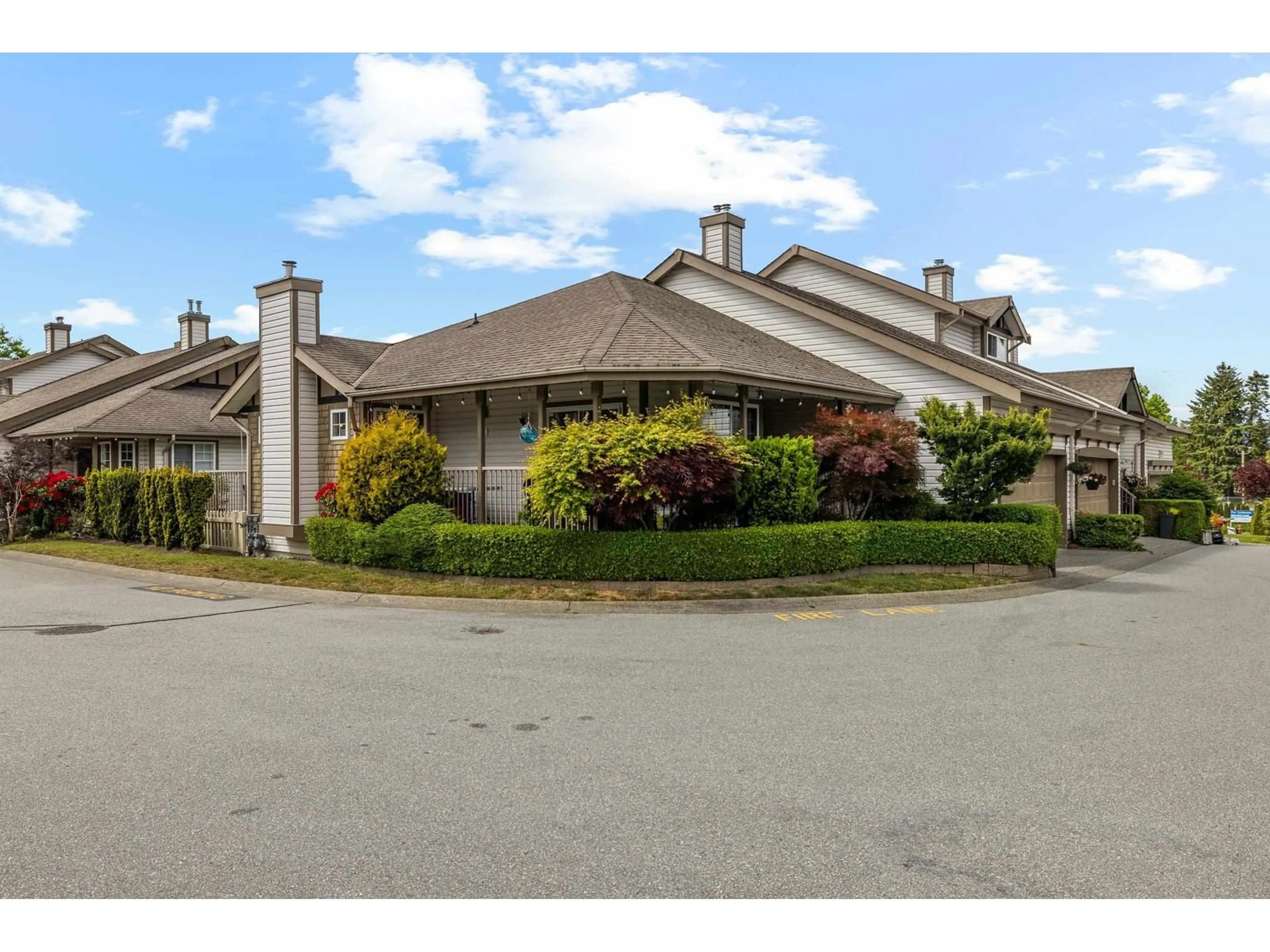 Unknown for 11 - 20222 96, Langley British Columbia V1M3C3