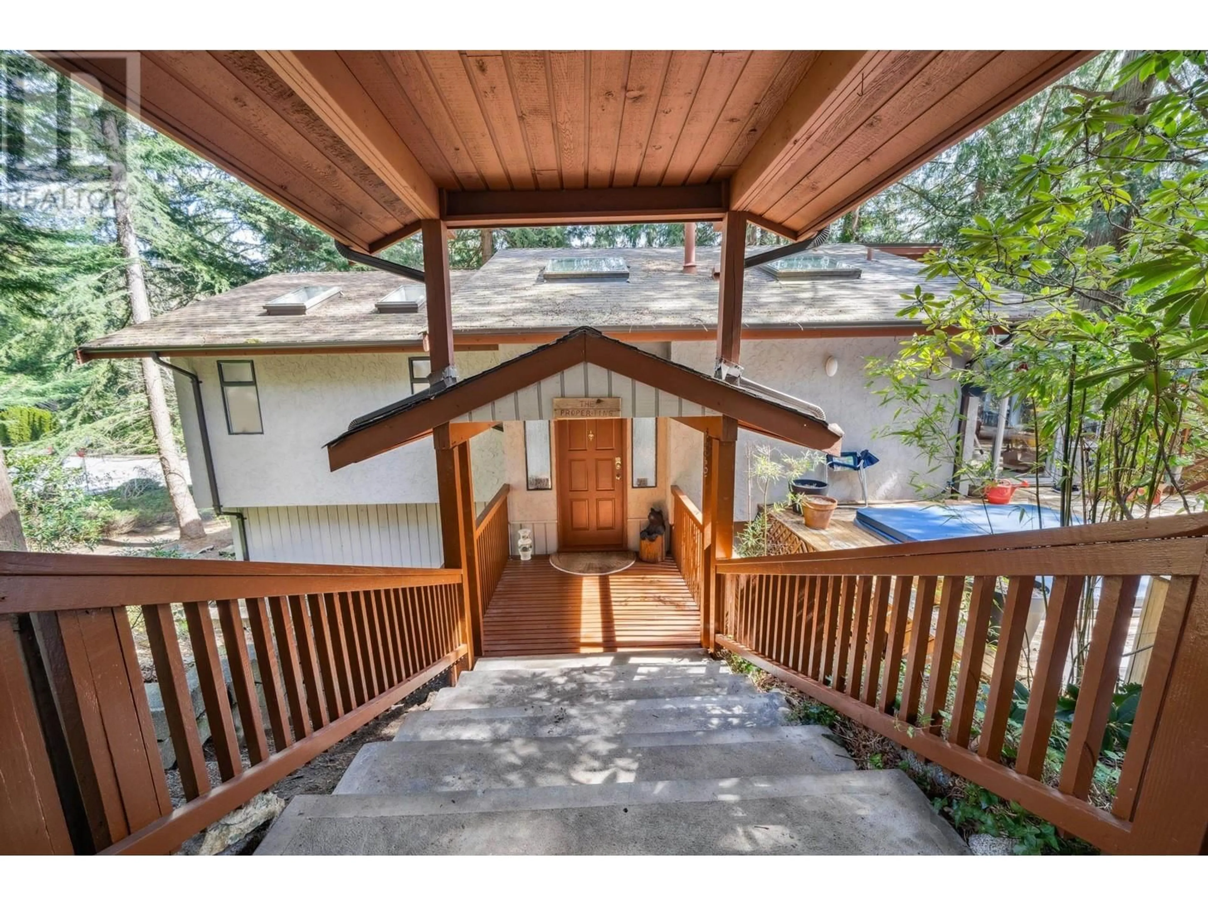 Unknown for 4706 MEADFEILD ROAD, West Vancouver British Columbia V7W2W6