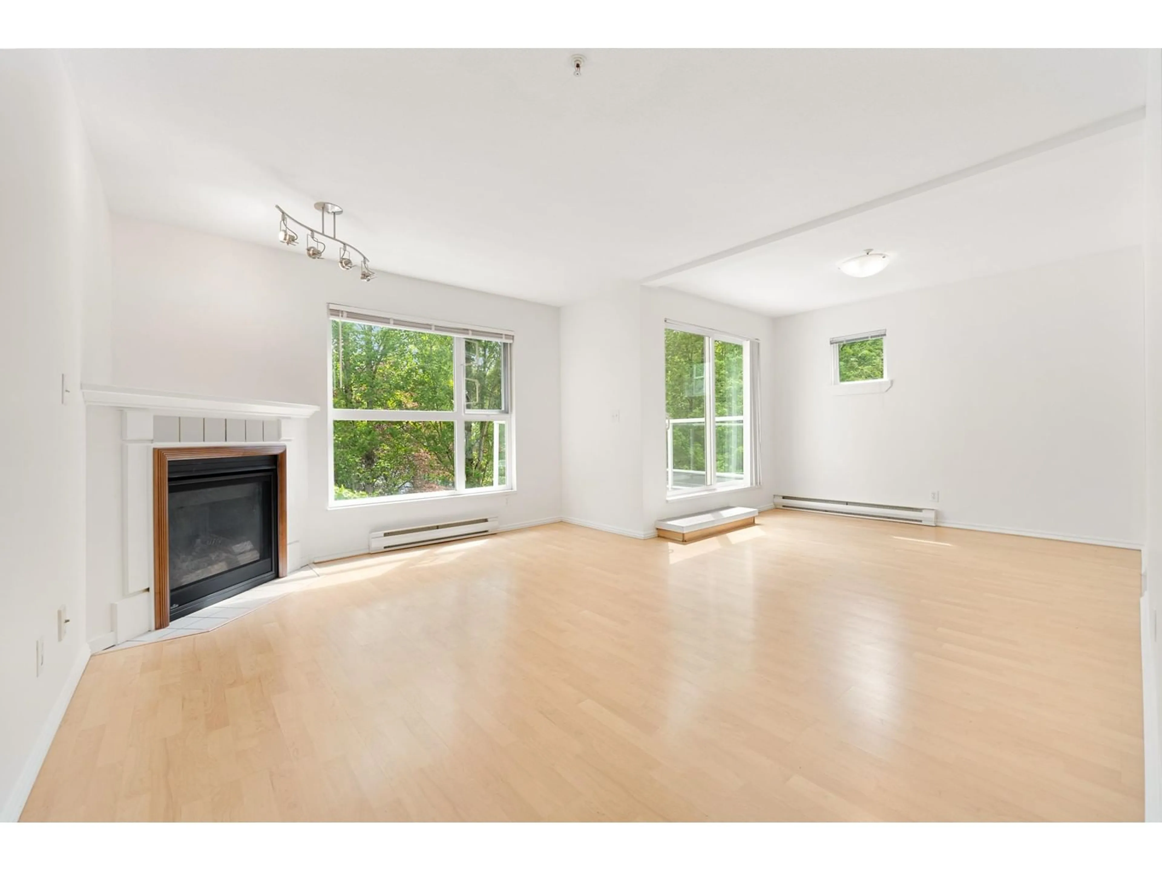 A pic of a room for D303 - 9838 WHALLEY, Surrey British Columbia V3T5S8