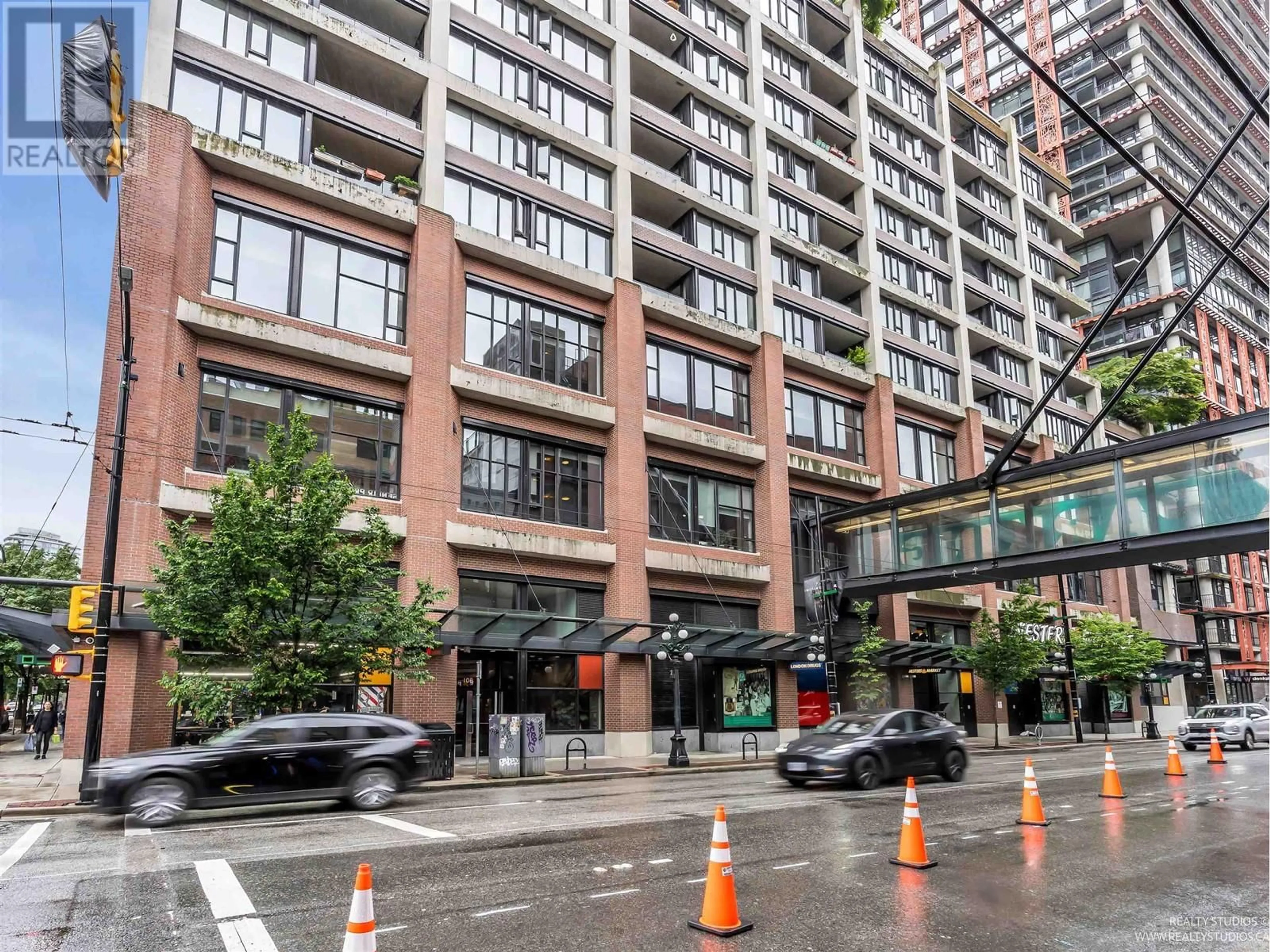 Patio, street for PH 7 - 108 CORDOVA STREET, Vancouver British Columbia V6B0G5