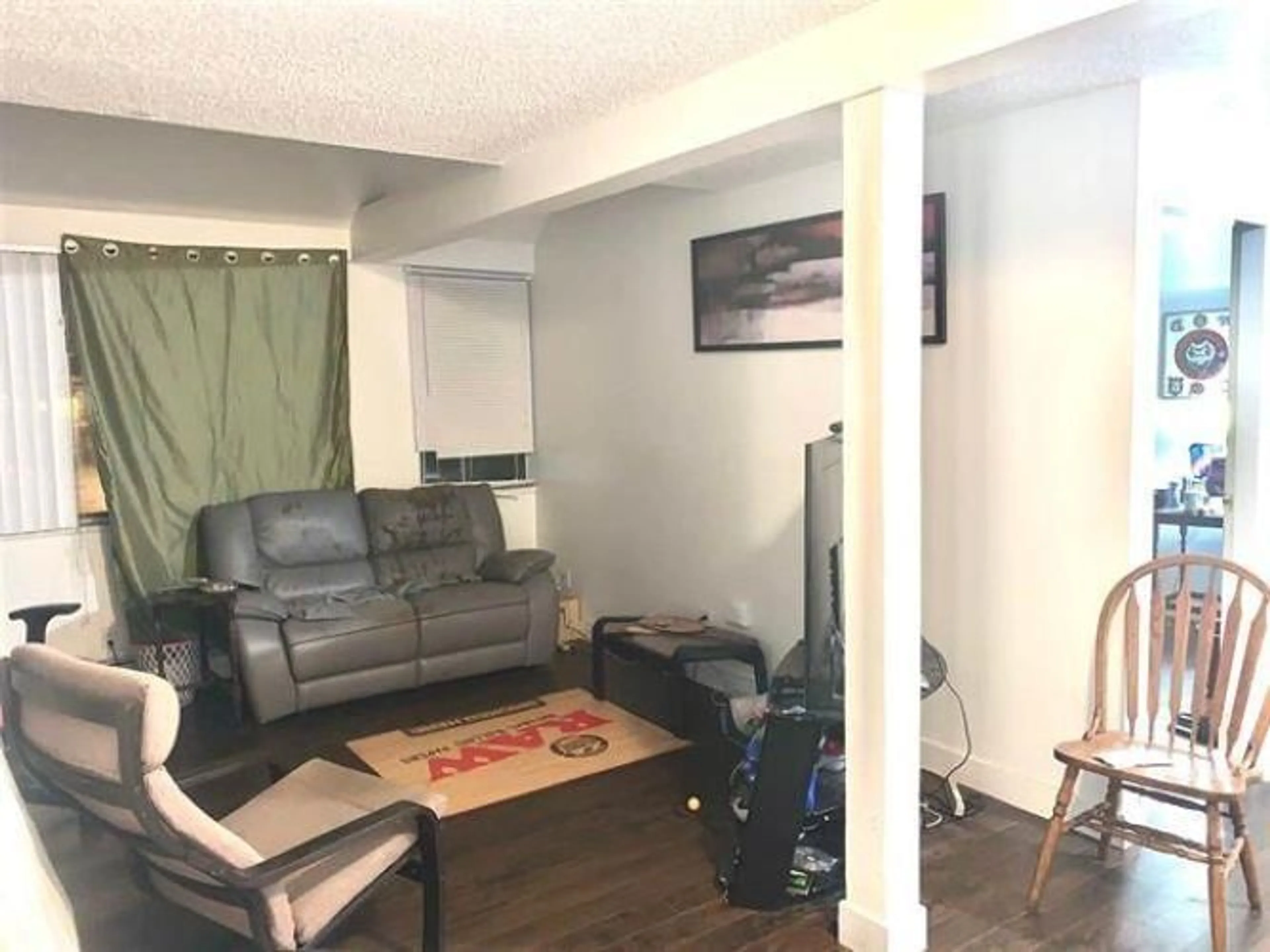 A pic of a room for 16 - 17700 60AV, Surrey British Columbia V3S1V2