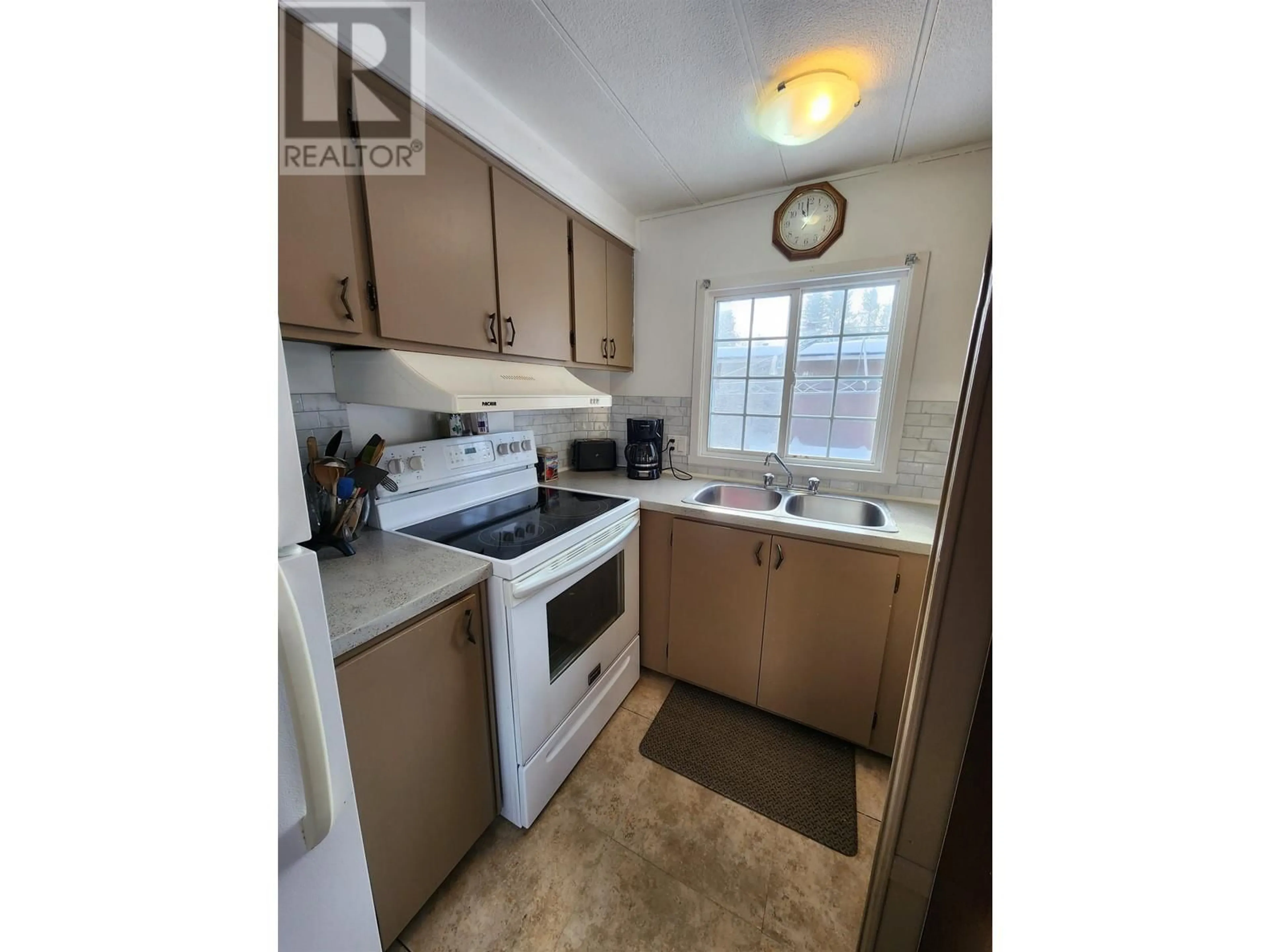 Standard kitchen, unknown for 6 - 2288 GASSOFF ROAD, Quesnel British Columbia V2J4E6