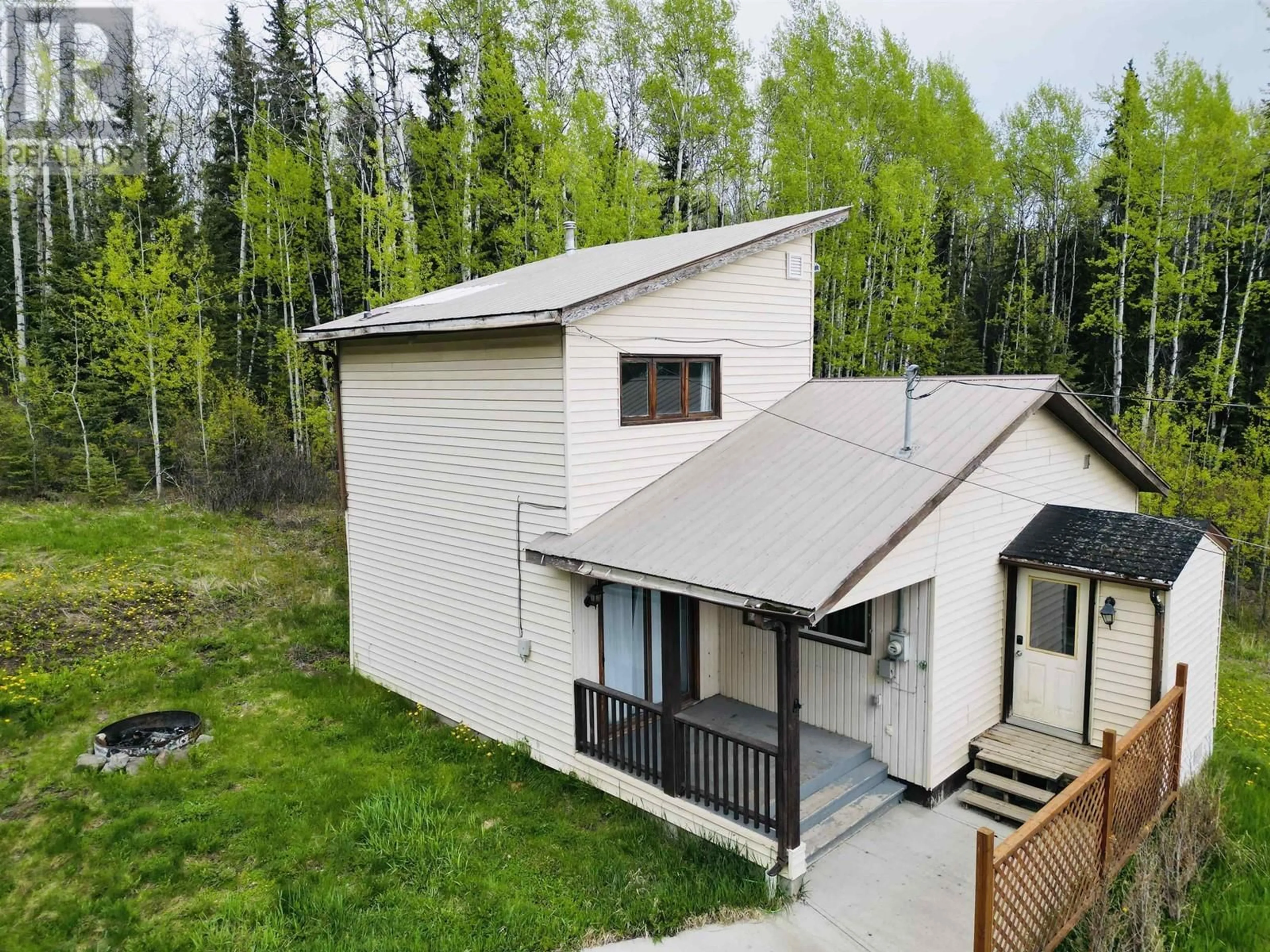 A pic from outside/outdoor area/front of a property/back of a property/a pic from drone, unknown for 914 TORIKKA DRIVE, Burns Lake British Columbia V0J1E0