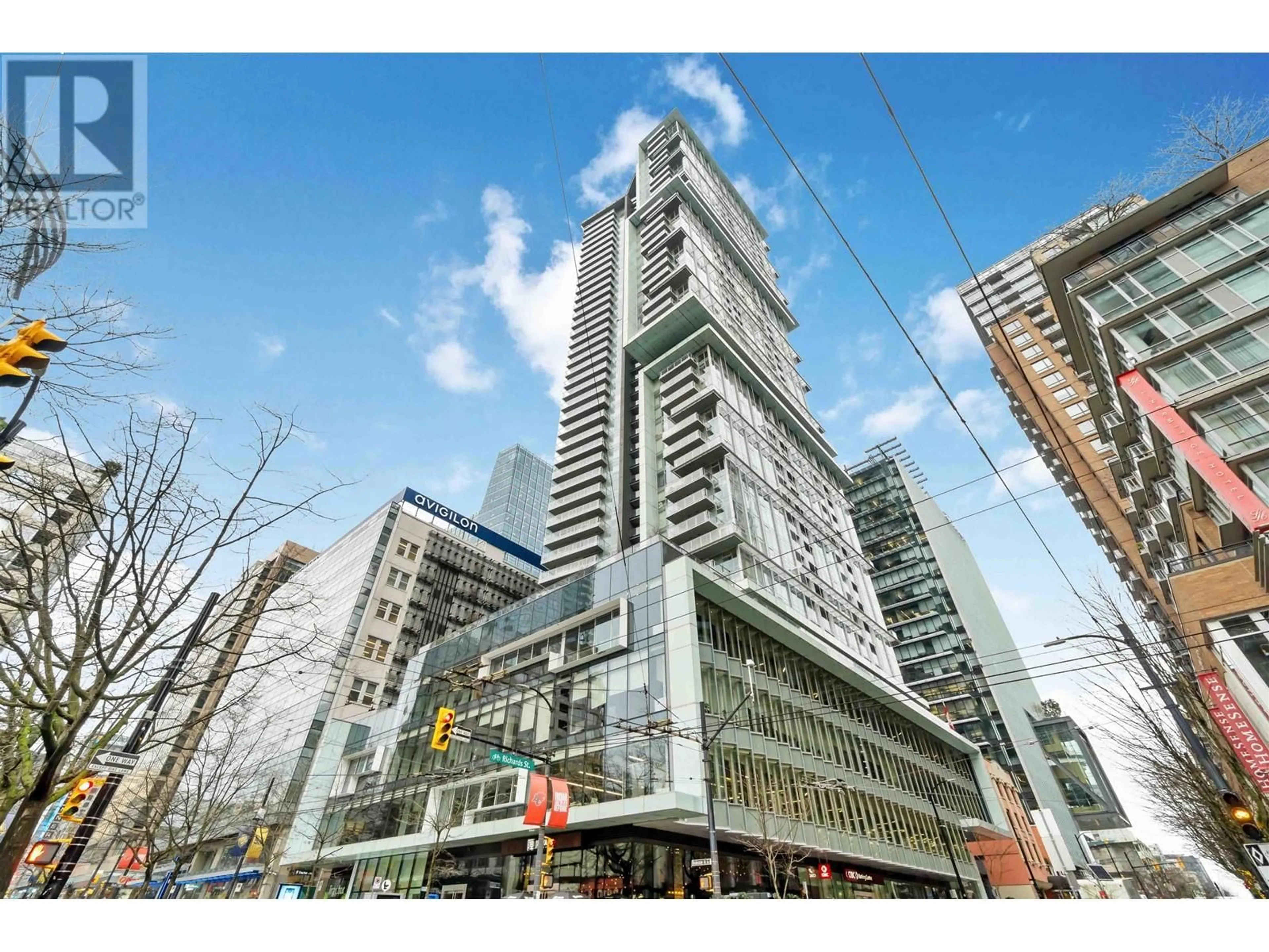 Indoor foyer for 3807 - 777 RICHARDS STREET, Vancouver British Columbia V6B0M6