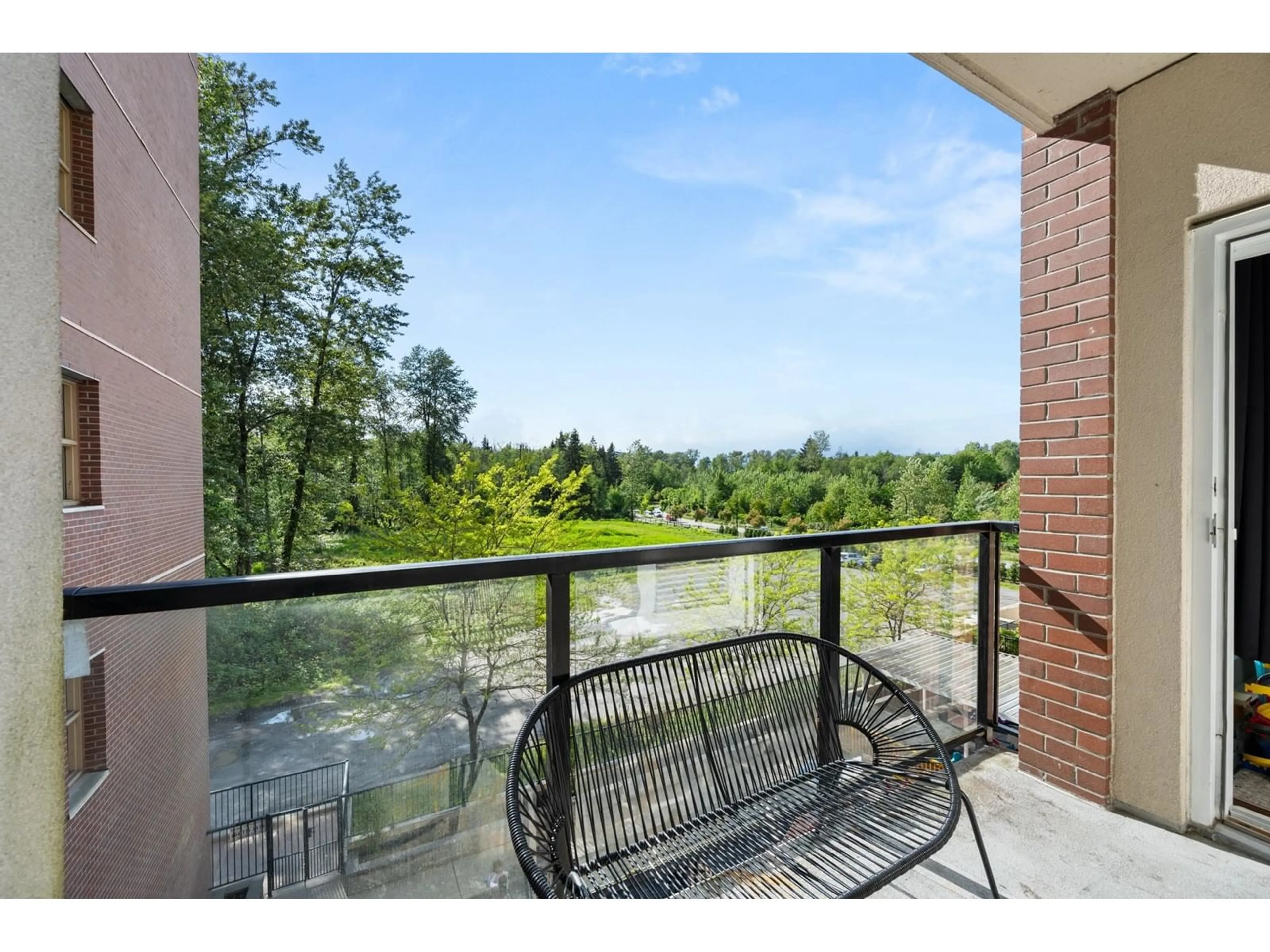 Balcony in the apartment, water/lake/river/ocean view for 303 - 14333 104, Surrey British Columbia V3T0E1