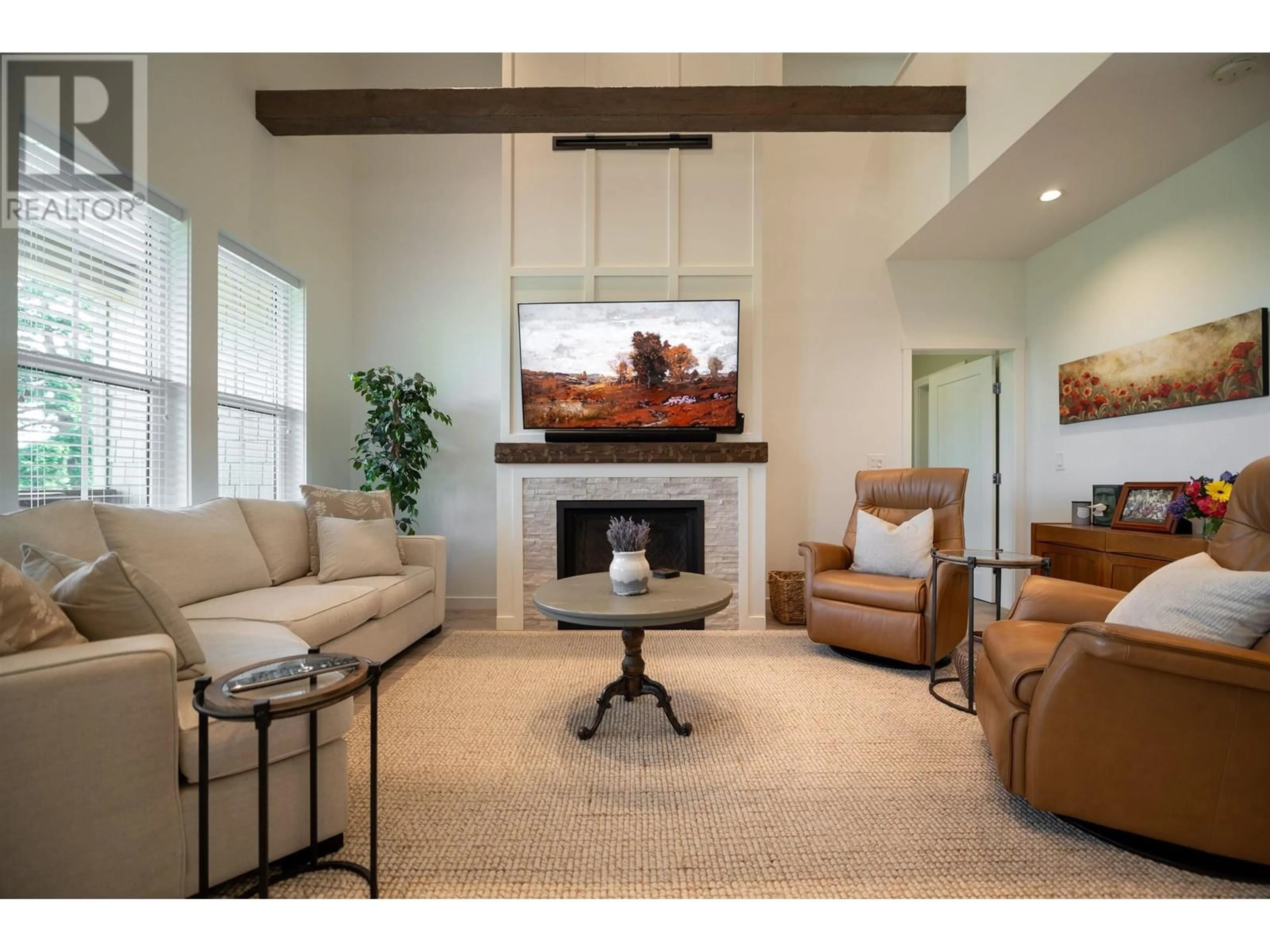 Living room with furniture, unknown for 23 - 6429 MARKET AVENUE, Delta British Columbia V4L0A8