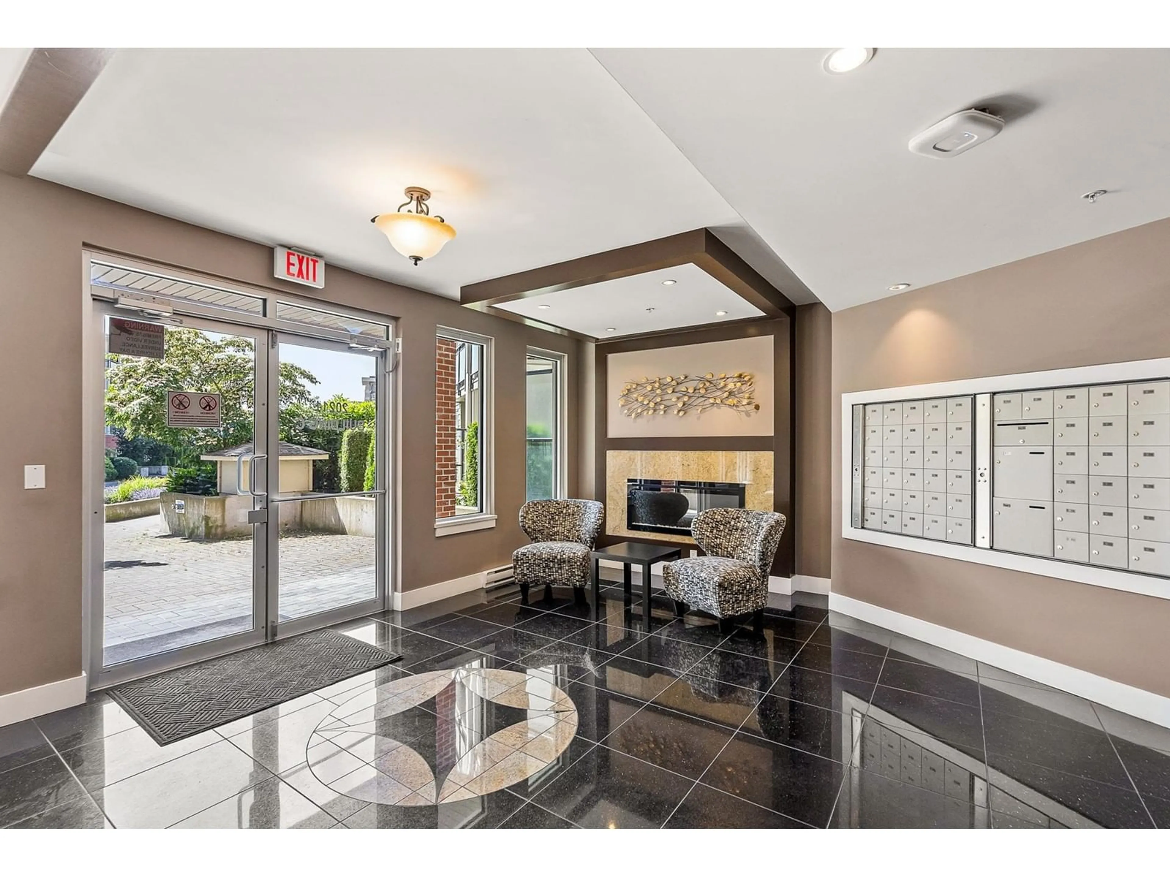 Indoor foyer for C225 - 20211 66, Langley British Columbia V2Y0L4