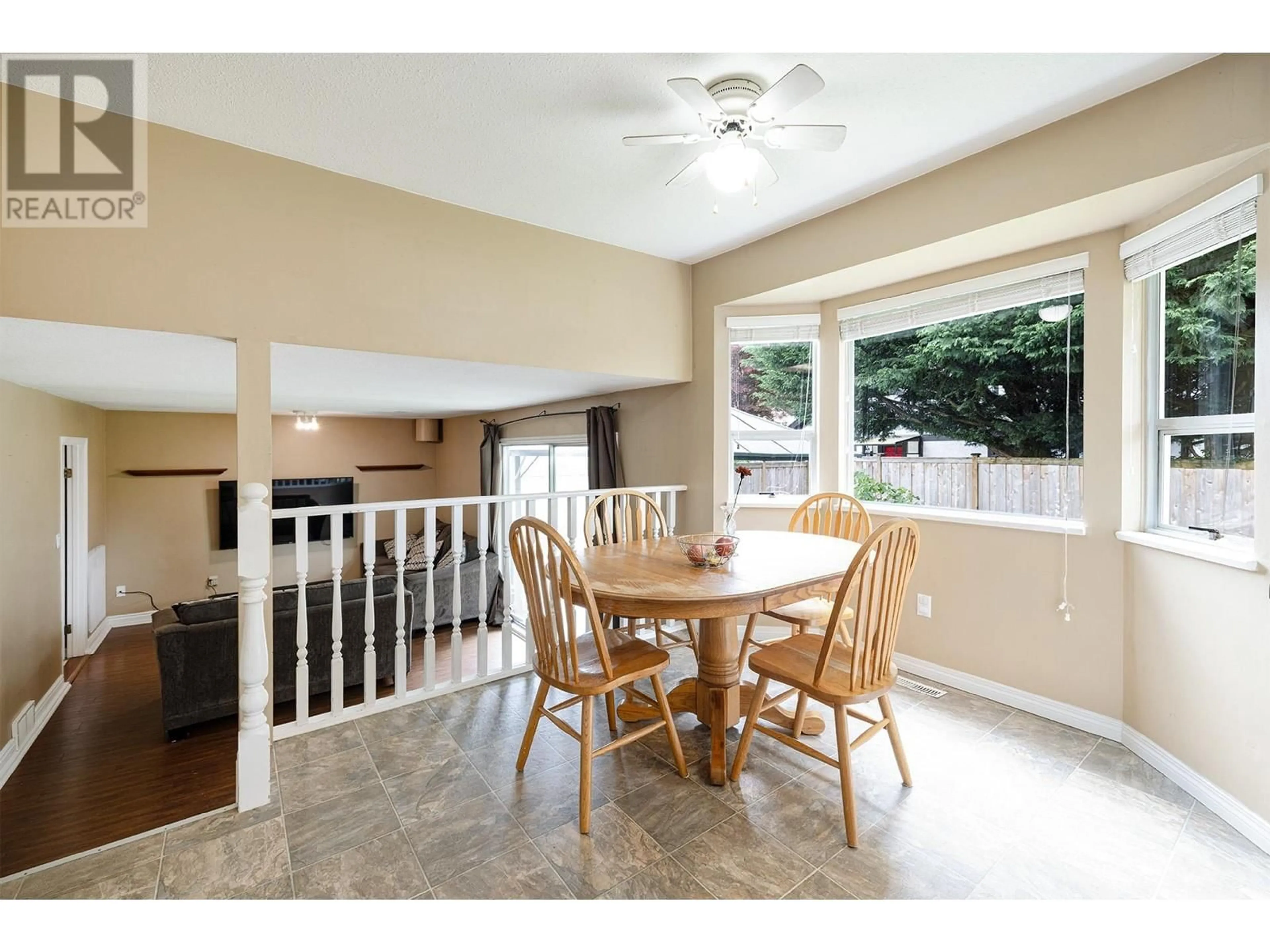 Dining room, ceramic/tile floor for 19625 PARK ROAD, Pitt Meadows British Columbia V3Y1B3
