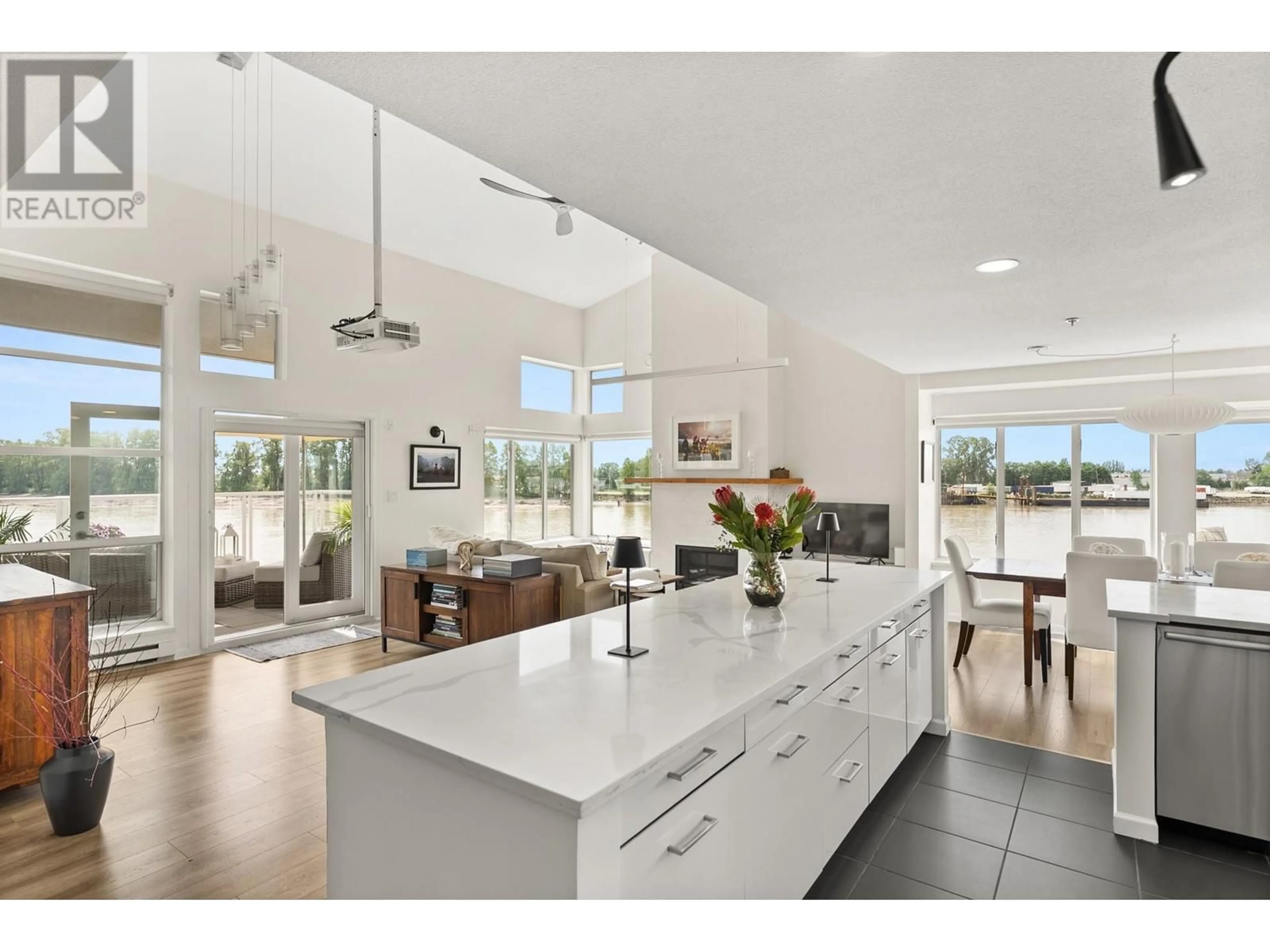Open concept kitchen, ceramic/tile floor for 17 - 2138 KENT AVENUE SOUTH AVENUE, Vancouver British Columbia V5P4X2