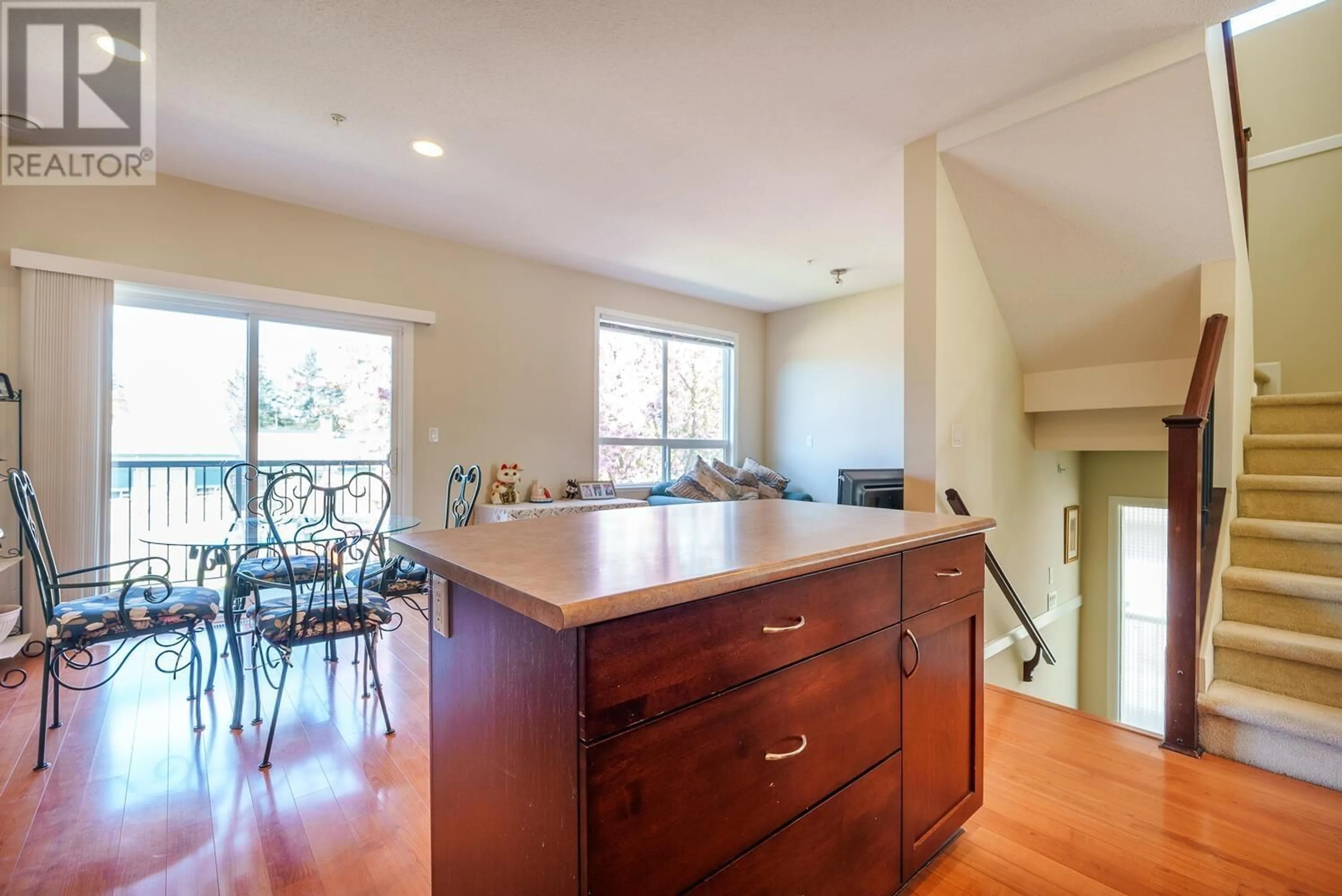 Open concept kitchen, wood/laminate floor for 19 - 3127 SKEENA STREET, Port Coquitlam British Columbia V3B8G5