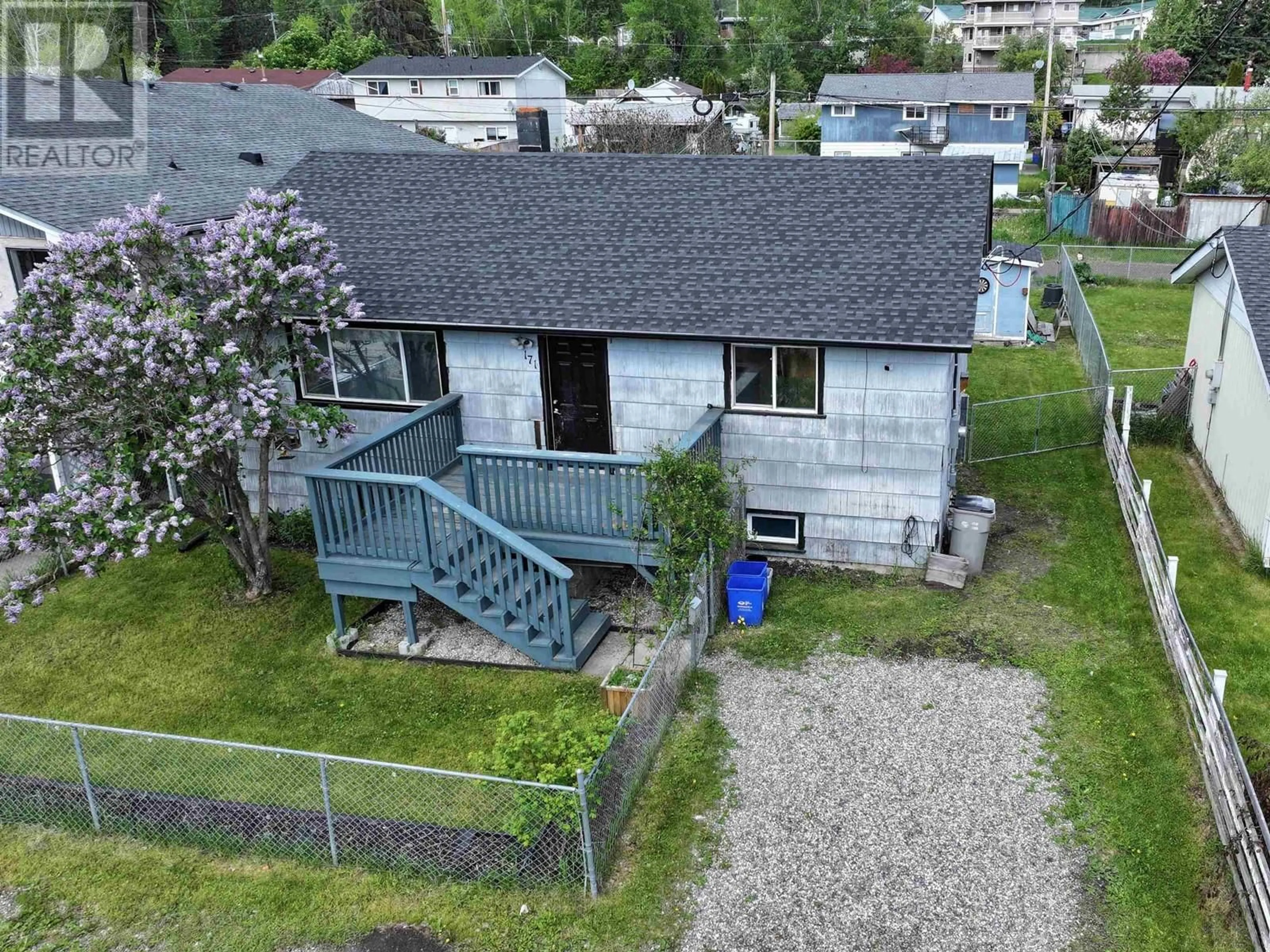 A pic from outside/outdoor area/front of a property/back of a property/a pic from drone, unknown for 171 BOYD STREET, Quesnel British Columbia V2J1L6