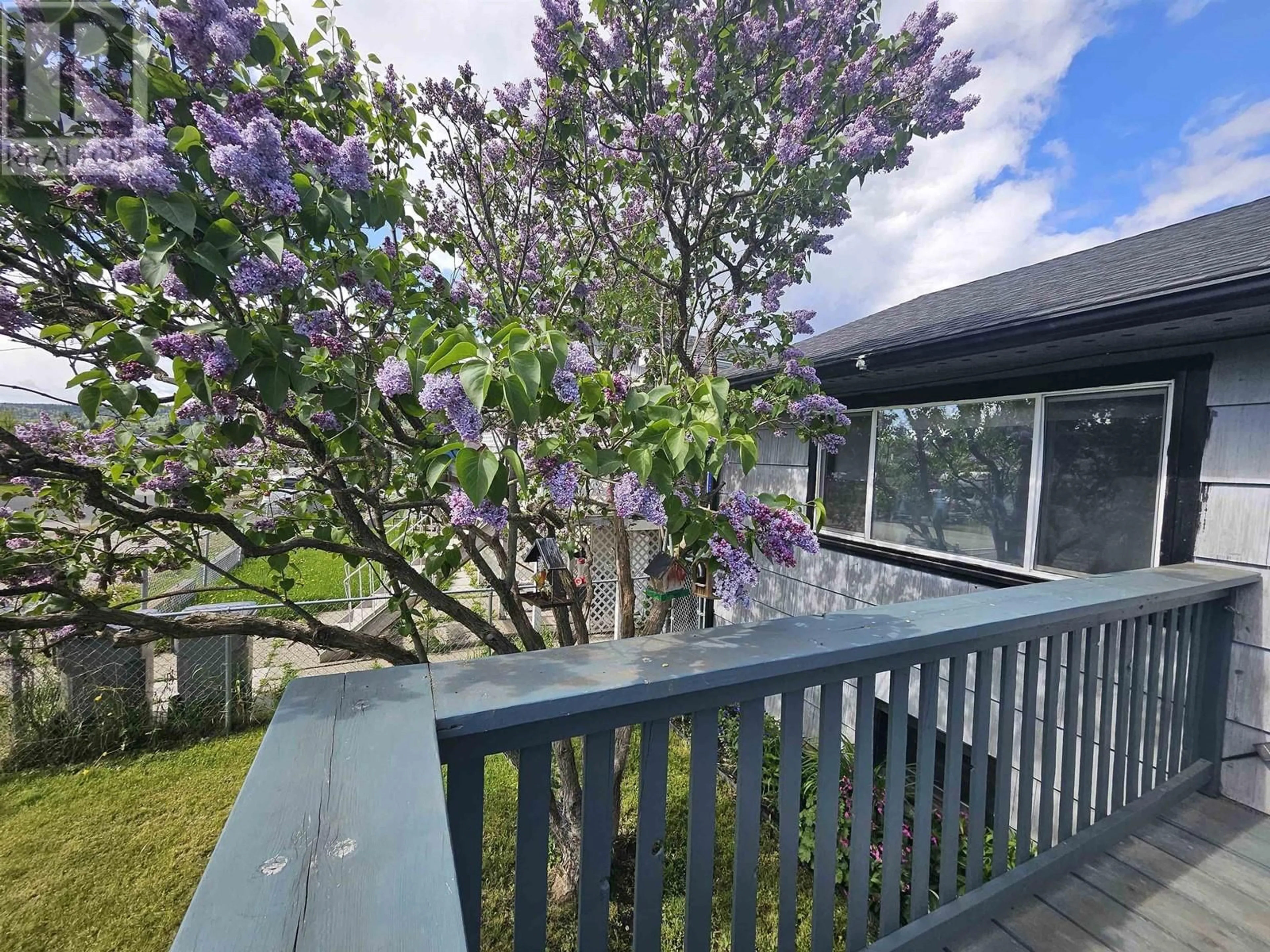 A pic from outside/outdoor area/front of a property/back of a property/a pic from drone, unknown for 171 BOYD STREET, Quesnel British Columbia V2J1L6