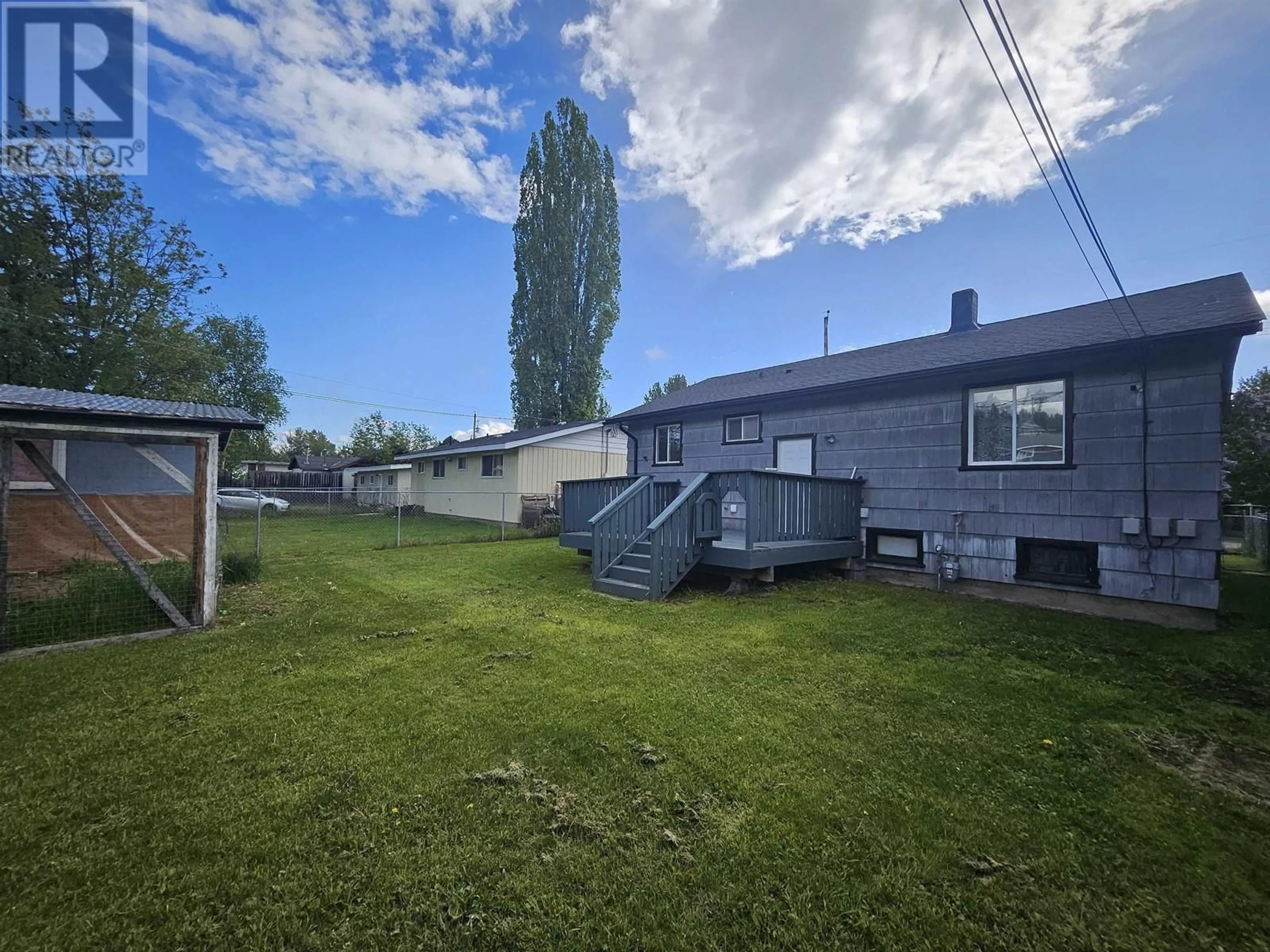 A pic from outside/outdoor area/front of a property/back of a property/a pic from drone, unknown for 171 BOYD STREET, Quesnel British Columbia V2J1L6
