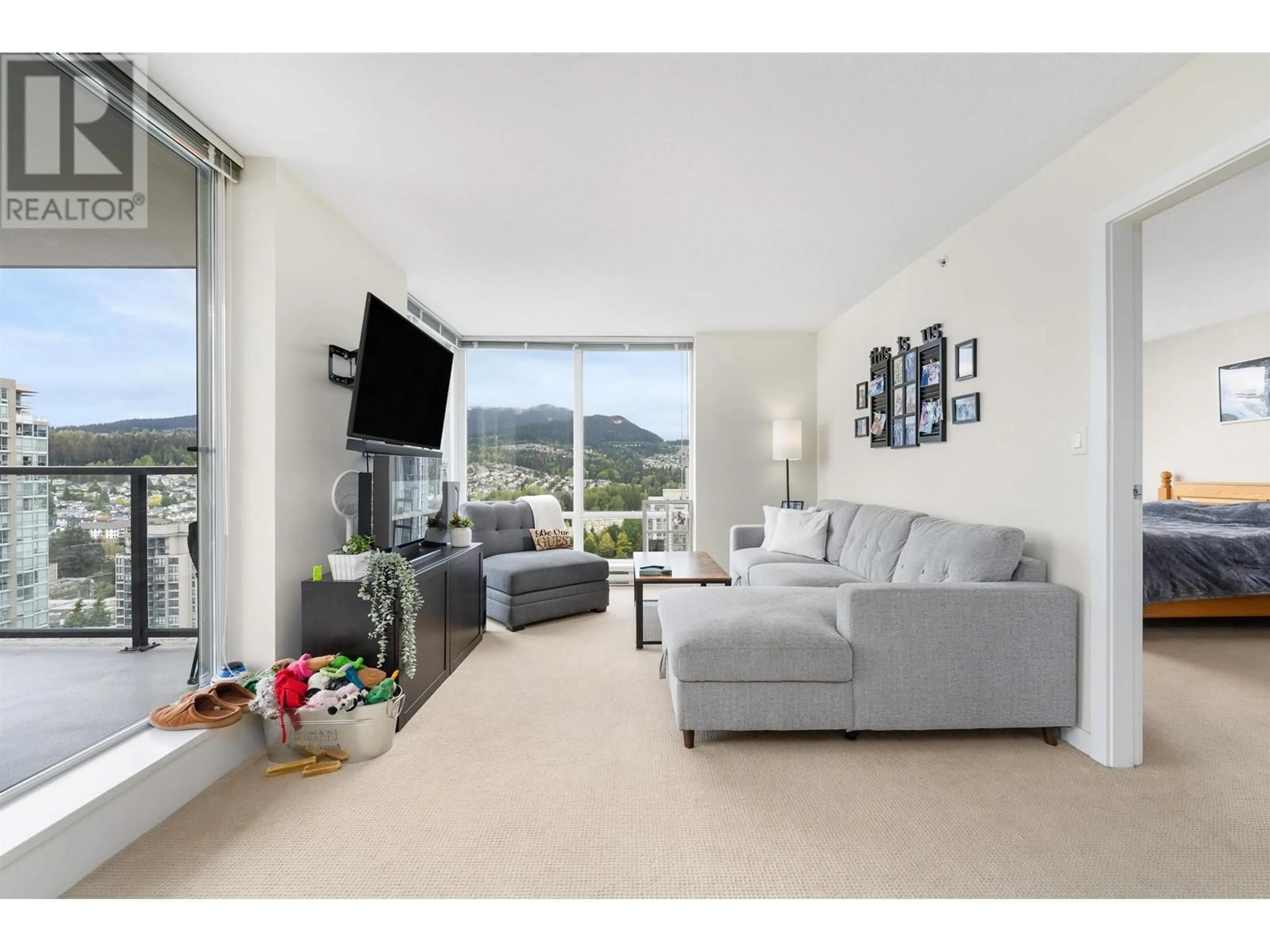 Living room with furniture, unknown for 2701 - 2980 ATLANTIC AVENUE, Coquitlam British Columbia V3B0G2
