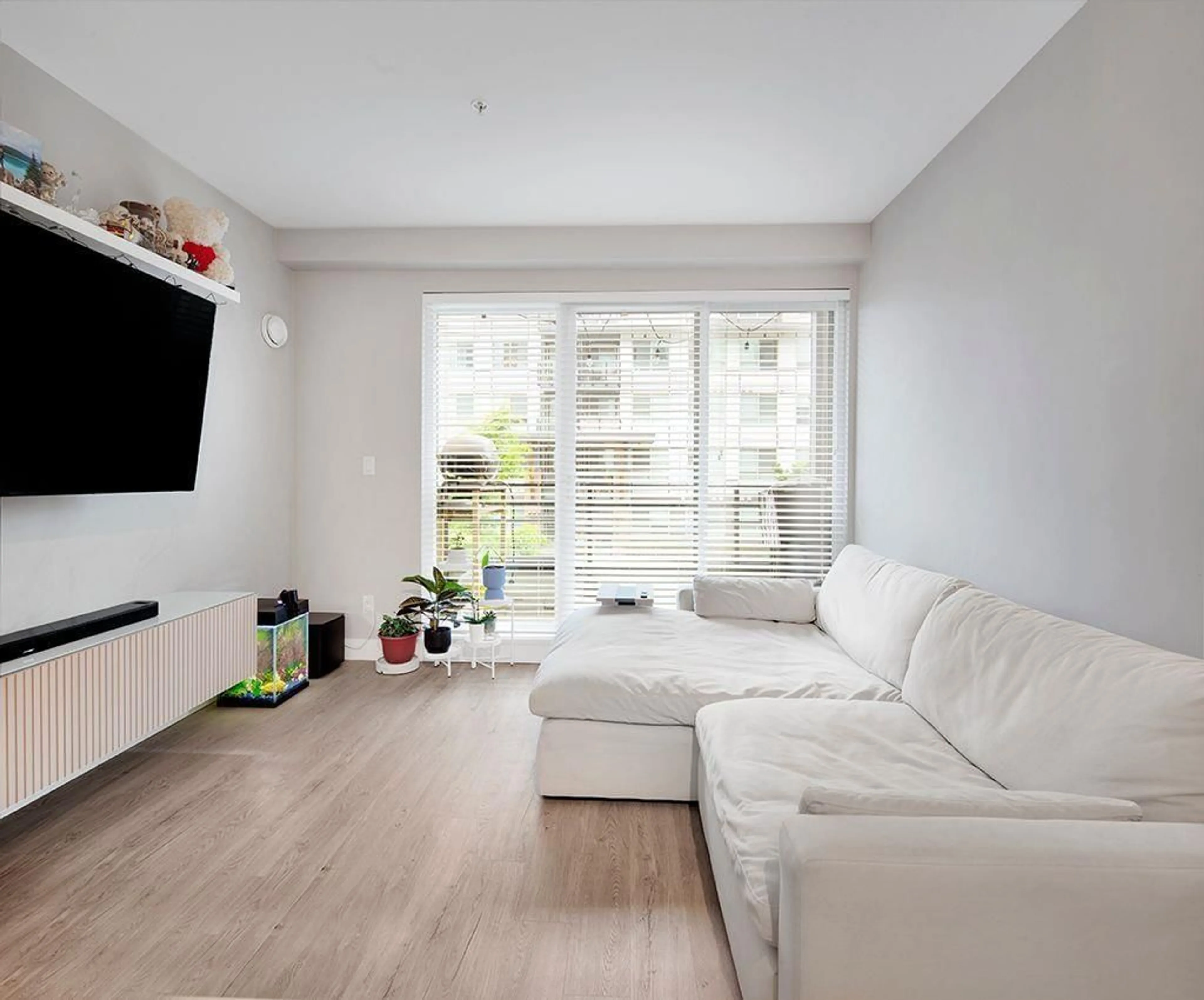 Living room with furniture, unknown for A213 - 20838 78B, Langley British Columbia V2Y3M1