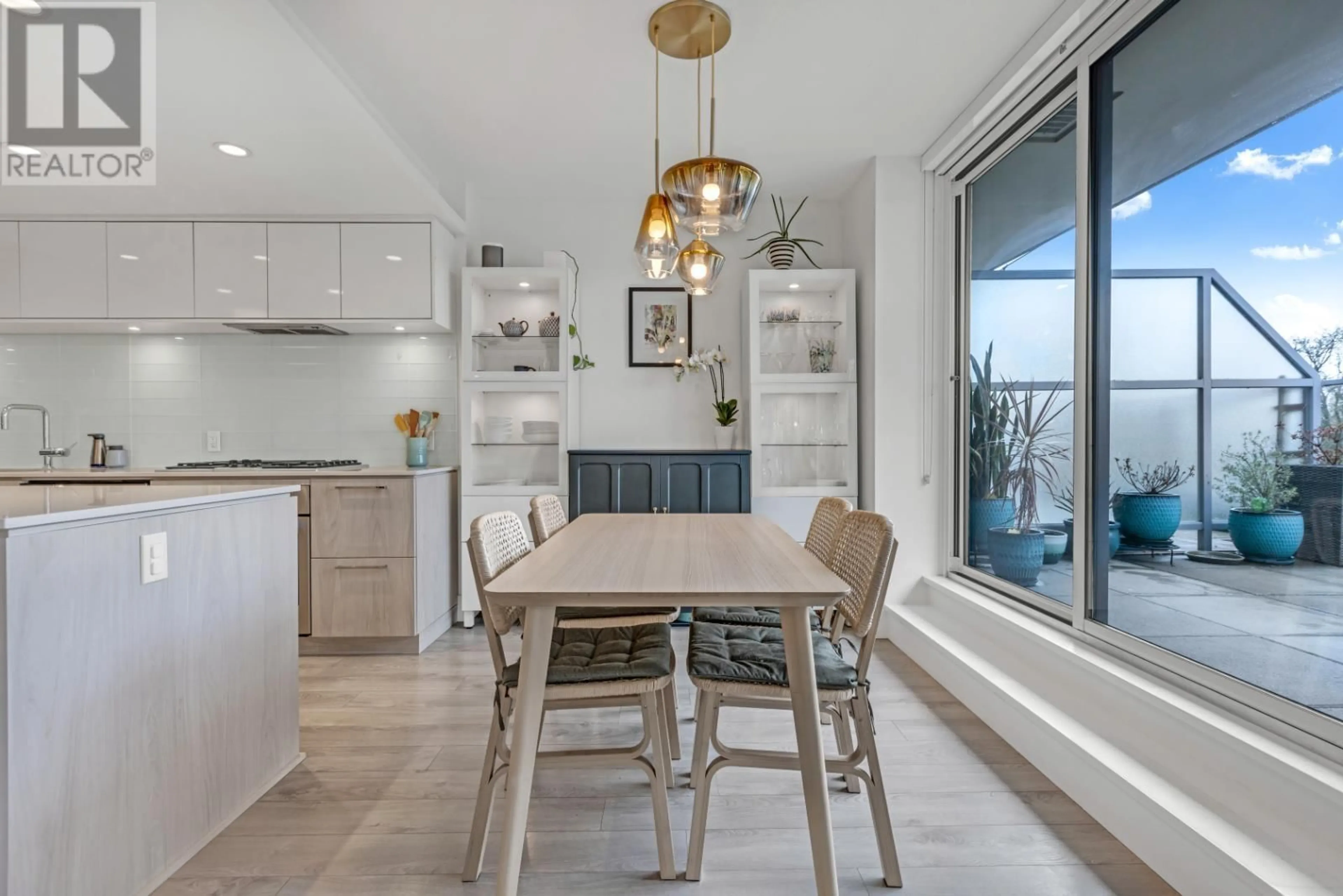 Open concept kitchen, unknown for 611 - 680 SEYLYNN CRESCENT, North Vancouver British Columbia V7J0B5