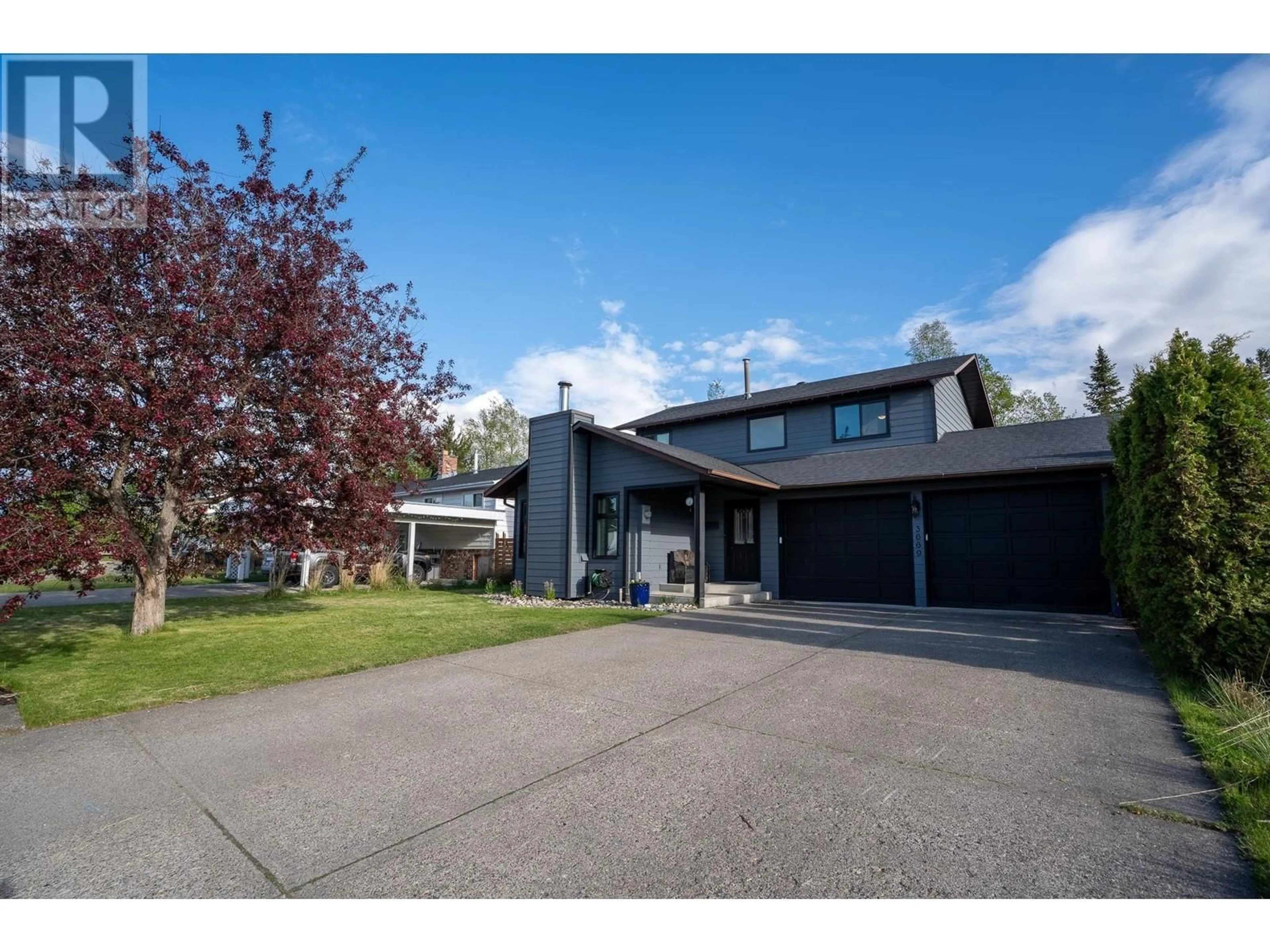 A pic from outside/outdoor area/front of a property/back of a property/a pic from drone, street for 3669 HESSE PLACE, Prince George British Columbia V2N4J9