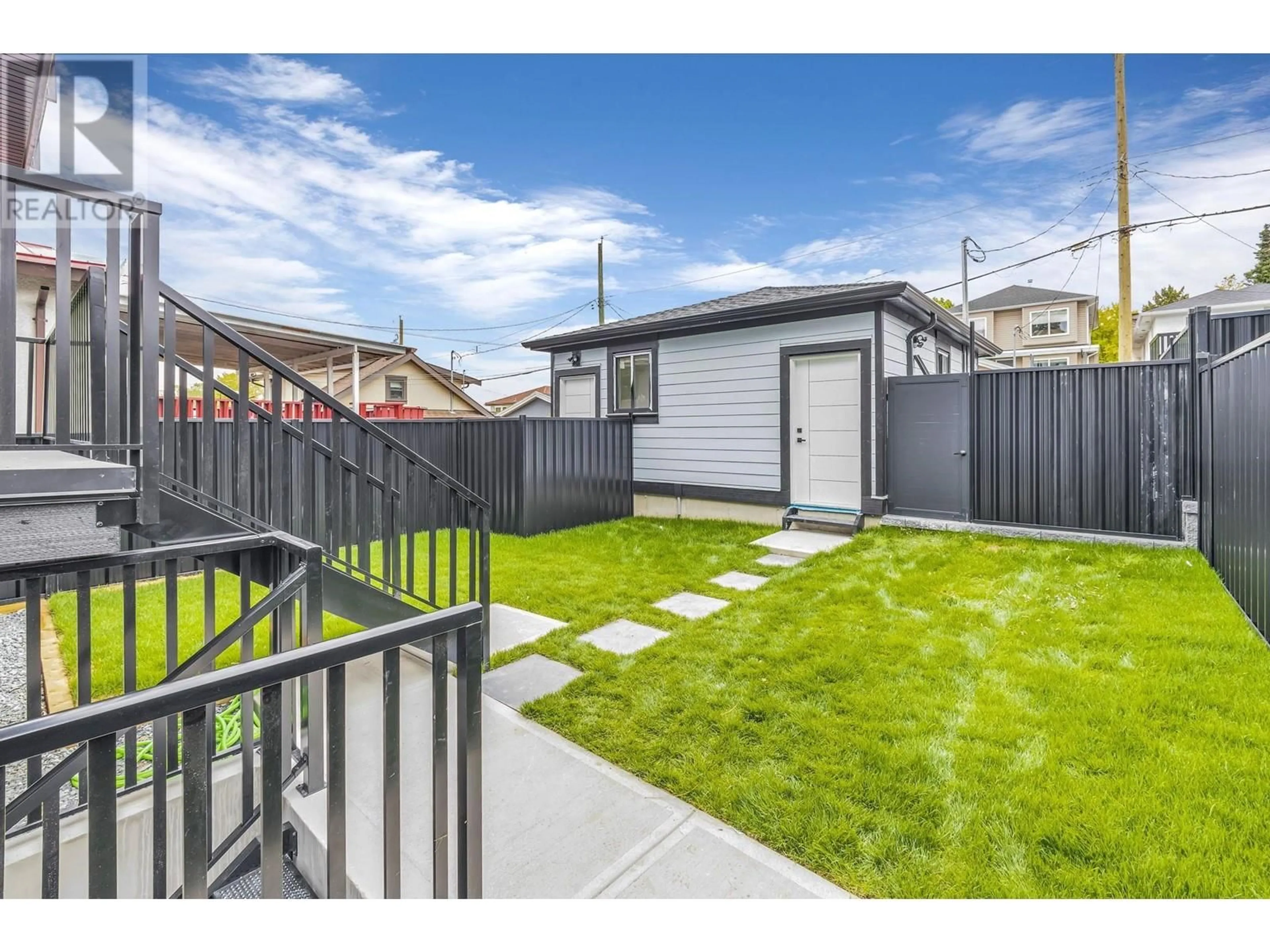Unknown for 3440 4TH AVENUE, Vancouver British Columbia V5M1L9
