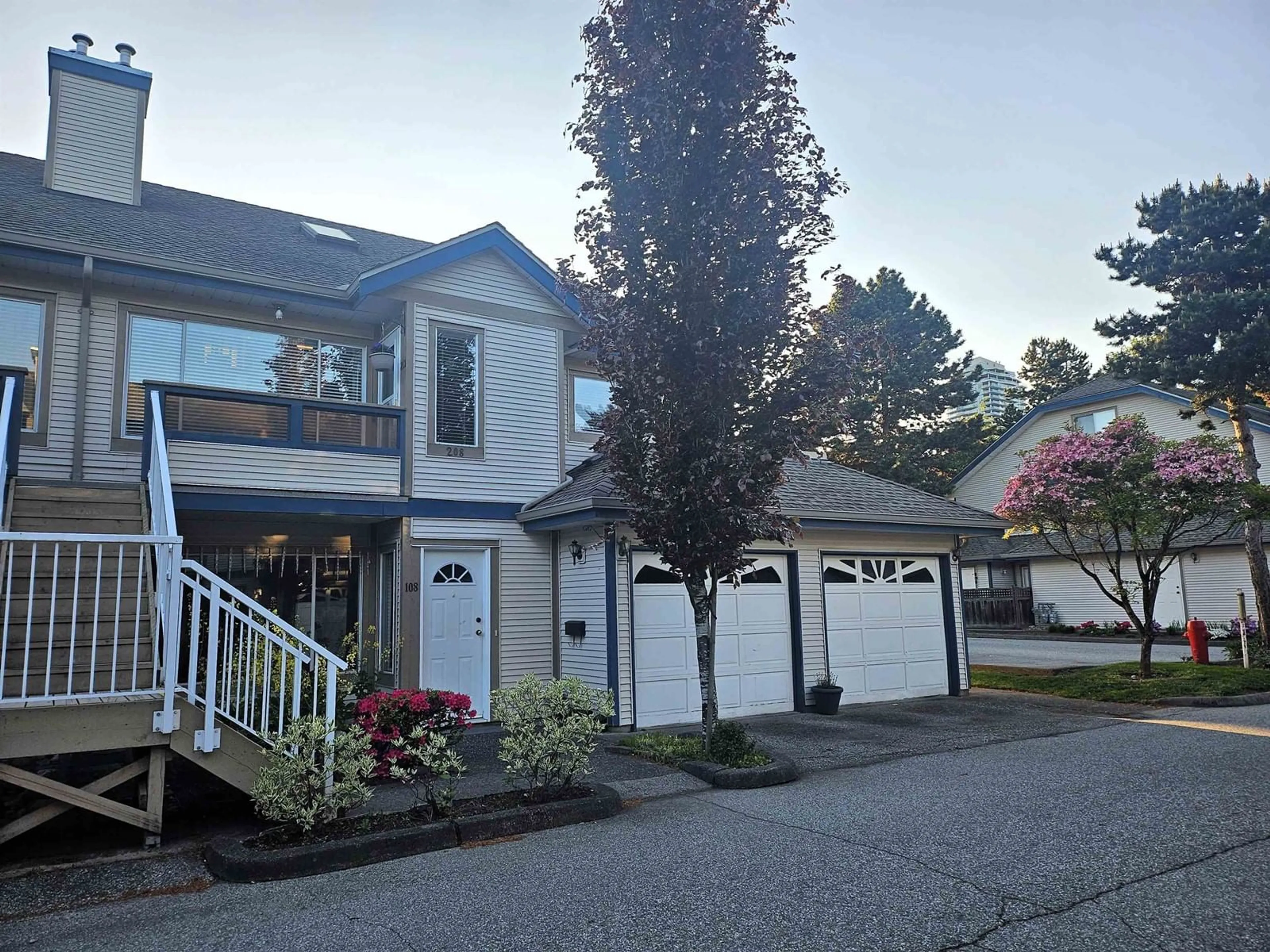 Unknown for 208 - 7837 120A, Surrey British Columbia V3W0W9