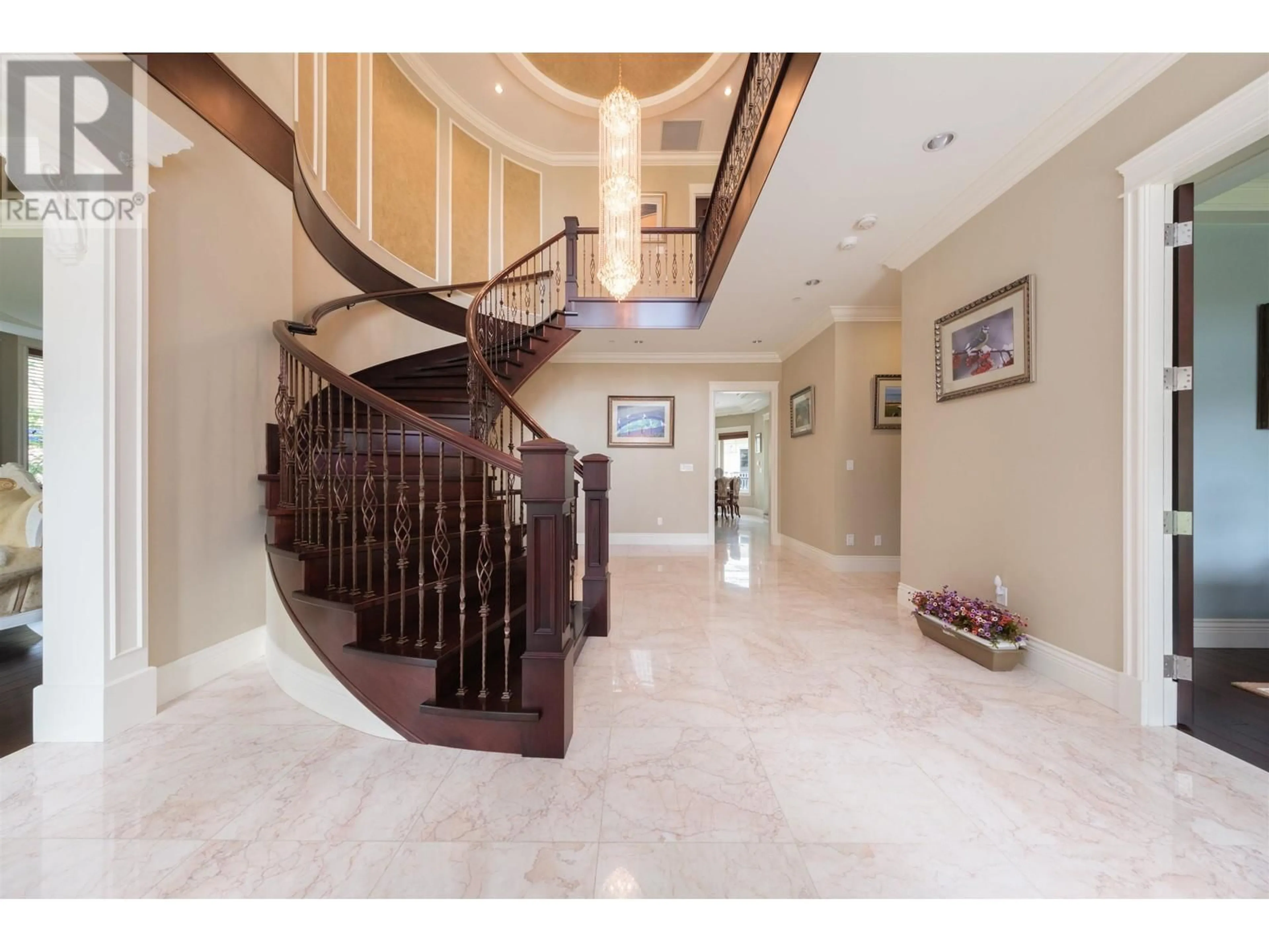Indoor foyer for 2769 49TH AVENUE, Vancouver British Columbia V6N3S5