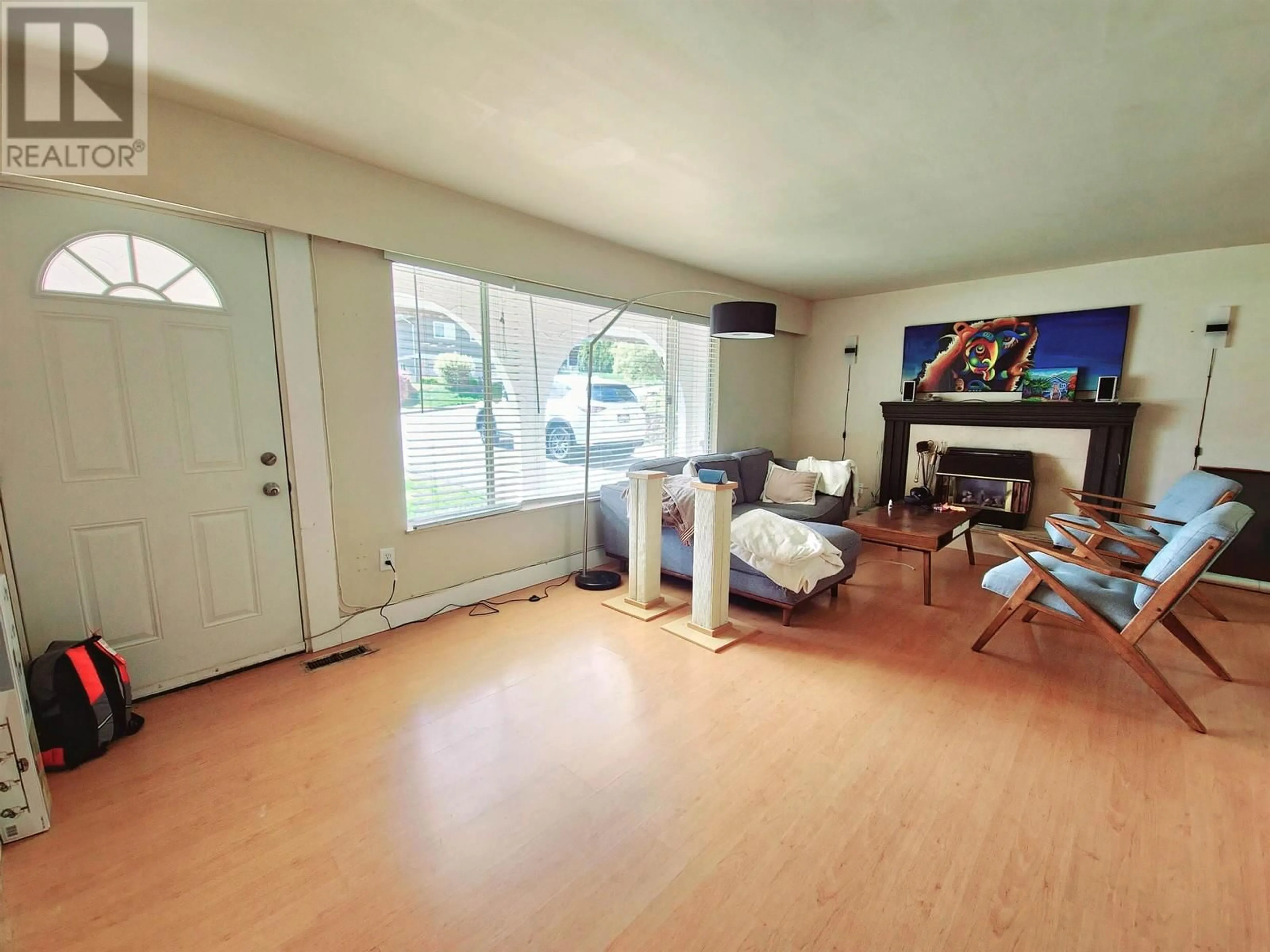 A pic of a room for 5685 FOREST STREET, Burnaby British Columbia V5G1X5