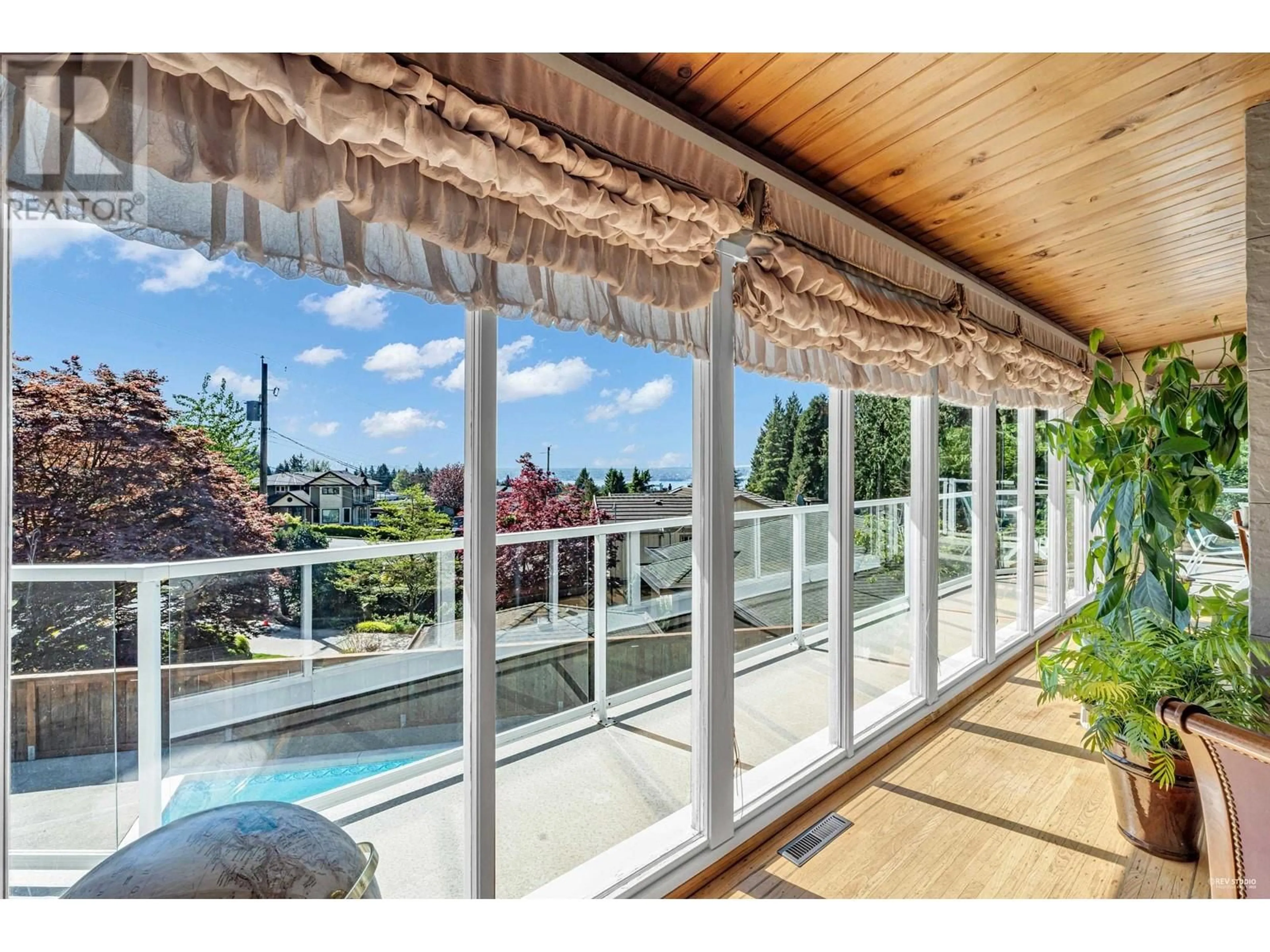 Patio, water/lake/river/ocean view for 4323 VALENCIA AVENUE, North Vancouver British Columbia V7N4A7
