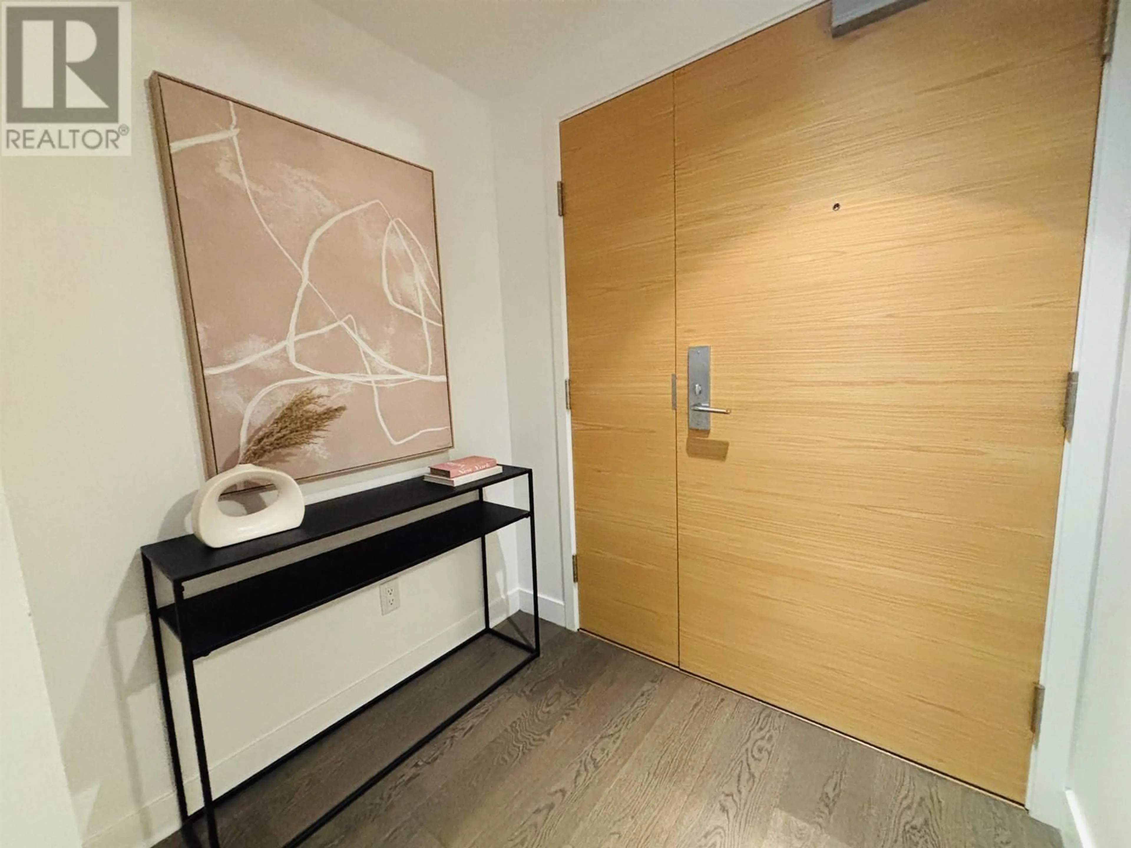 Indoor entryway for 903 - 5782 BERTON AVENUE, Vancouver British Columbia V6S0C1