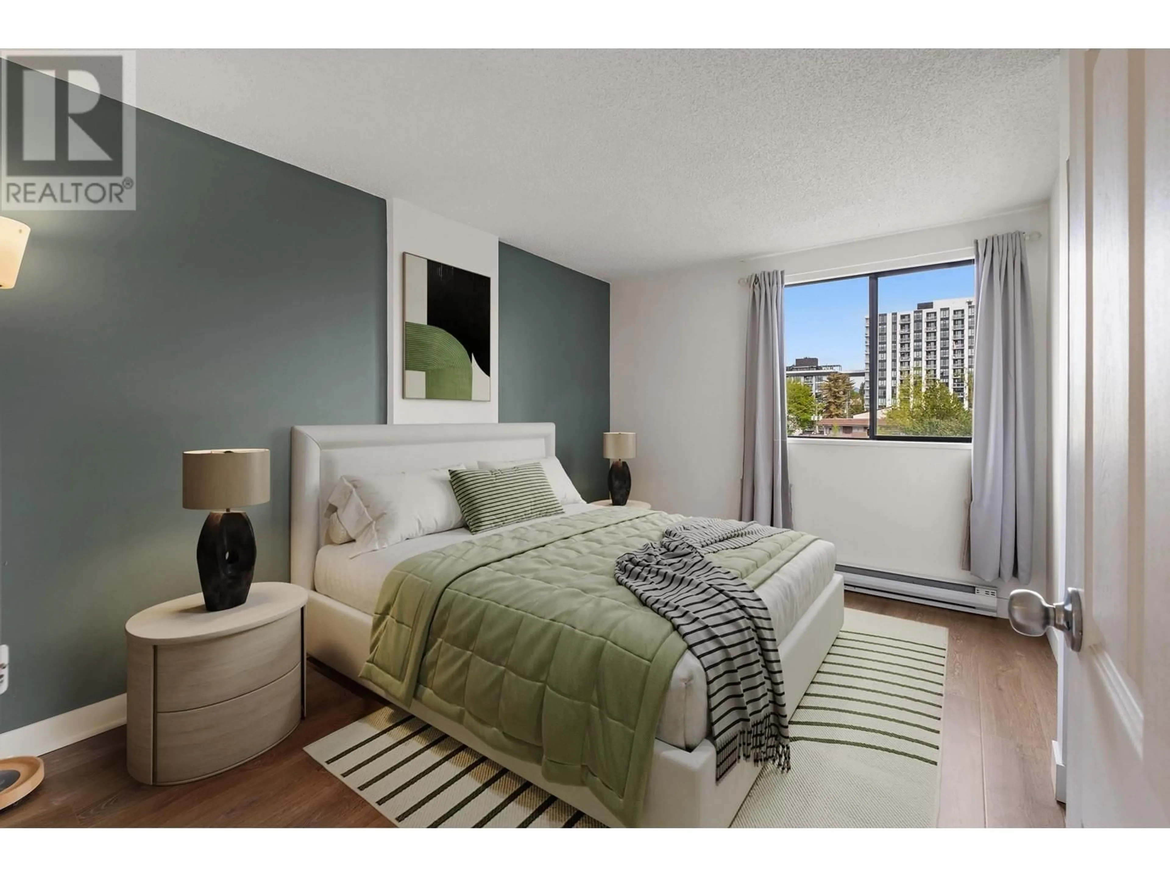 Bedroom with bed, unknown for 306 - 150 15TH STREET, North Vancouver British Columbia V7L4N9