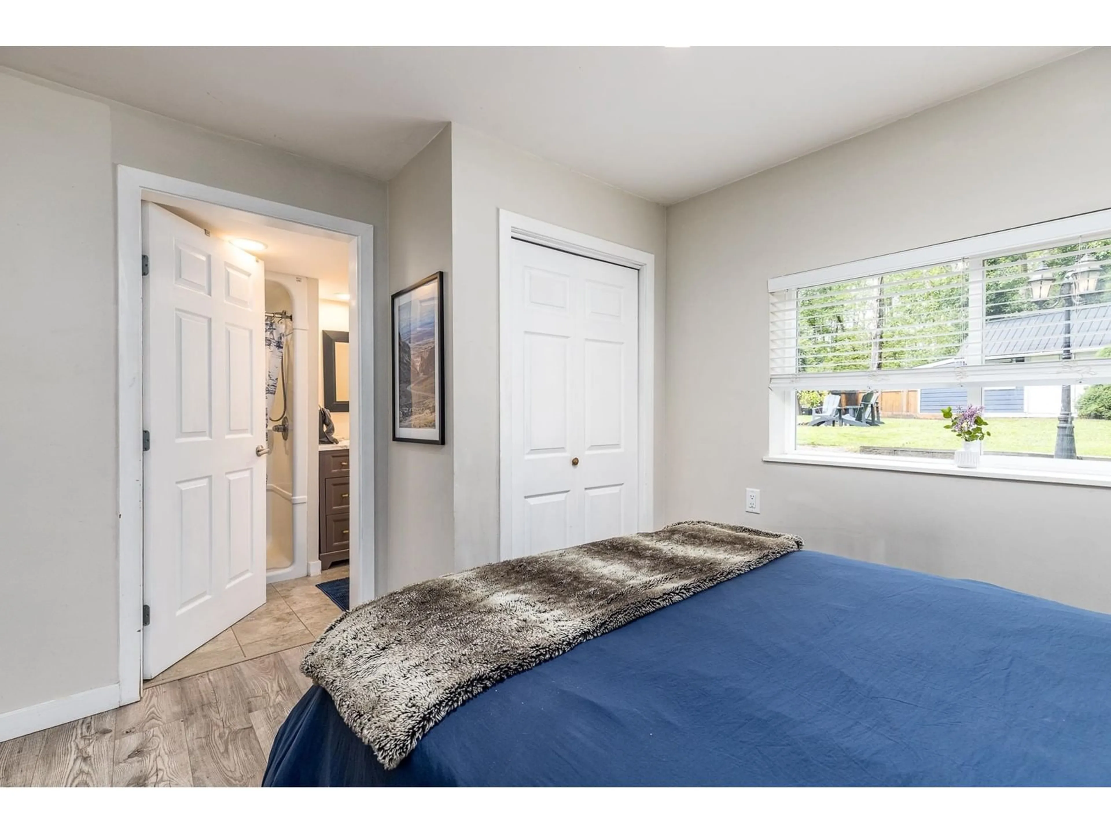 Bedroom with bed, unknown for 25153 11B, Langley British Columbia V4W2S7