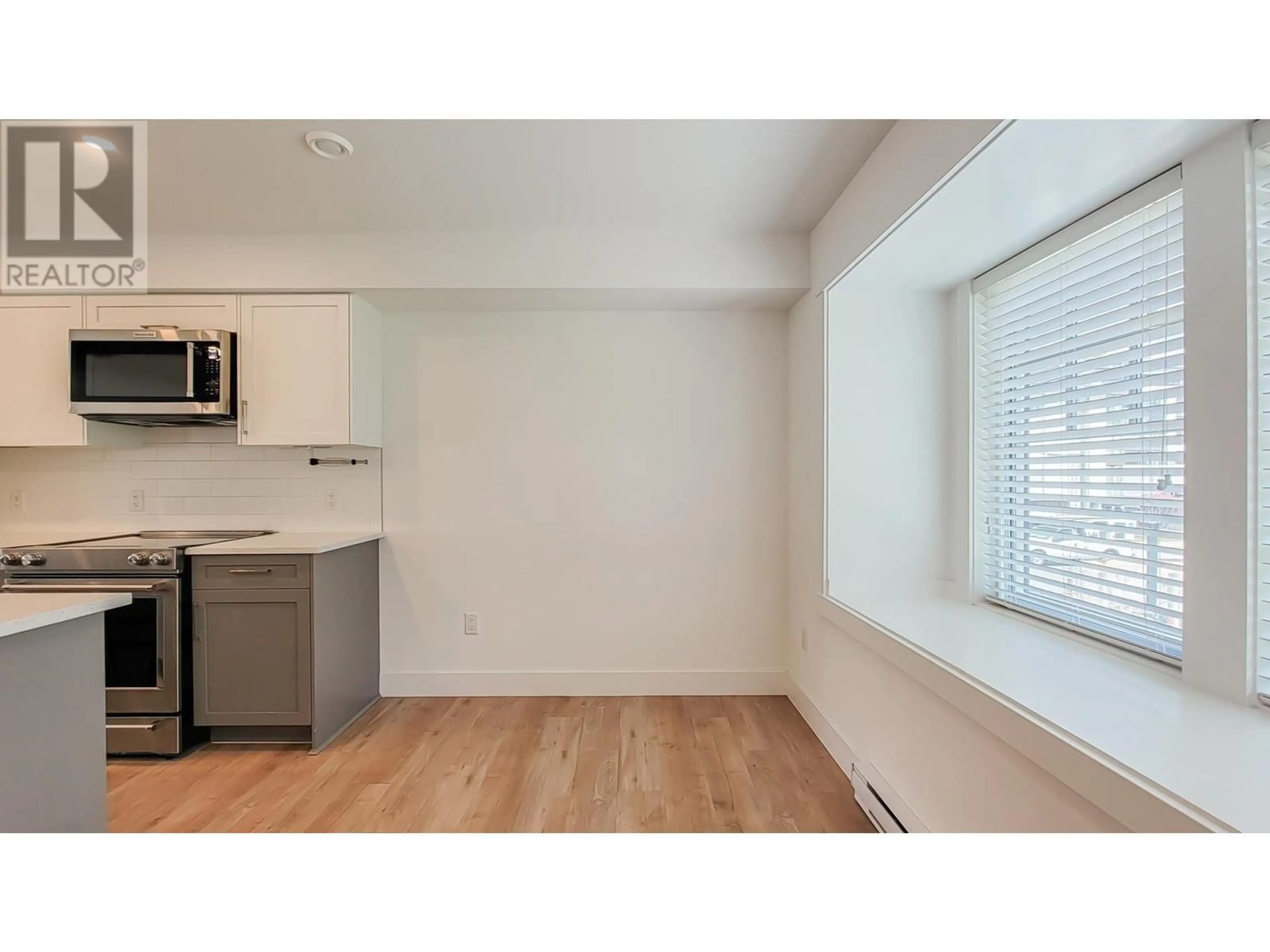 A pic of a room for 2 - 2338 KELLY AVENUE, Port Coquitlam British Columbia V3C1Y2