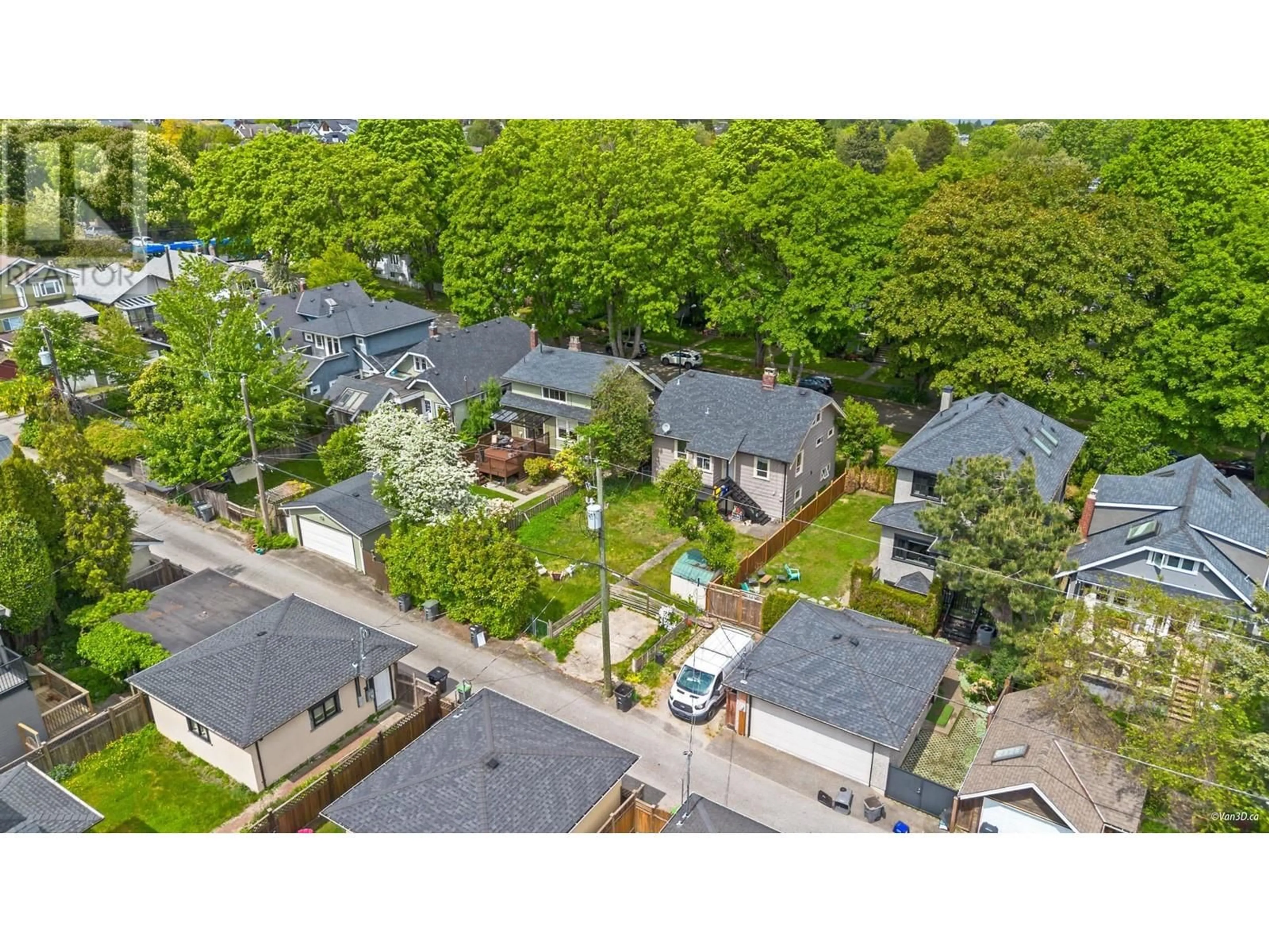 A pic from outside/outdoor area/front of a property/back of a property/a pic from drone, street for 3578 22ND AVENUE, Vancouver British Columbia V6S1J3