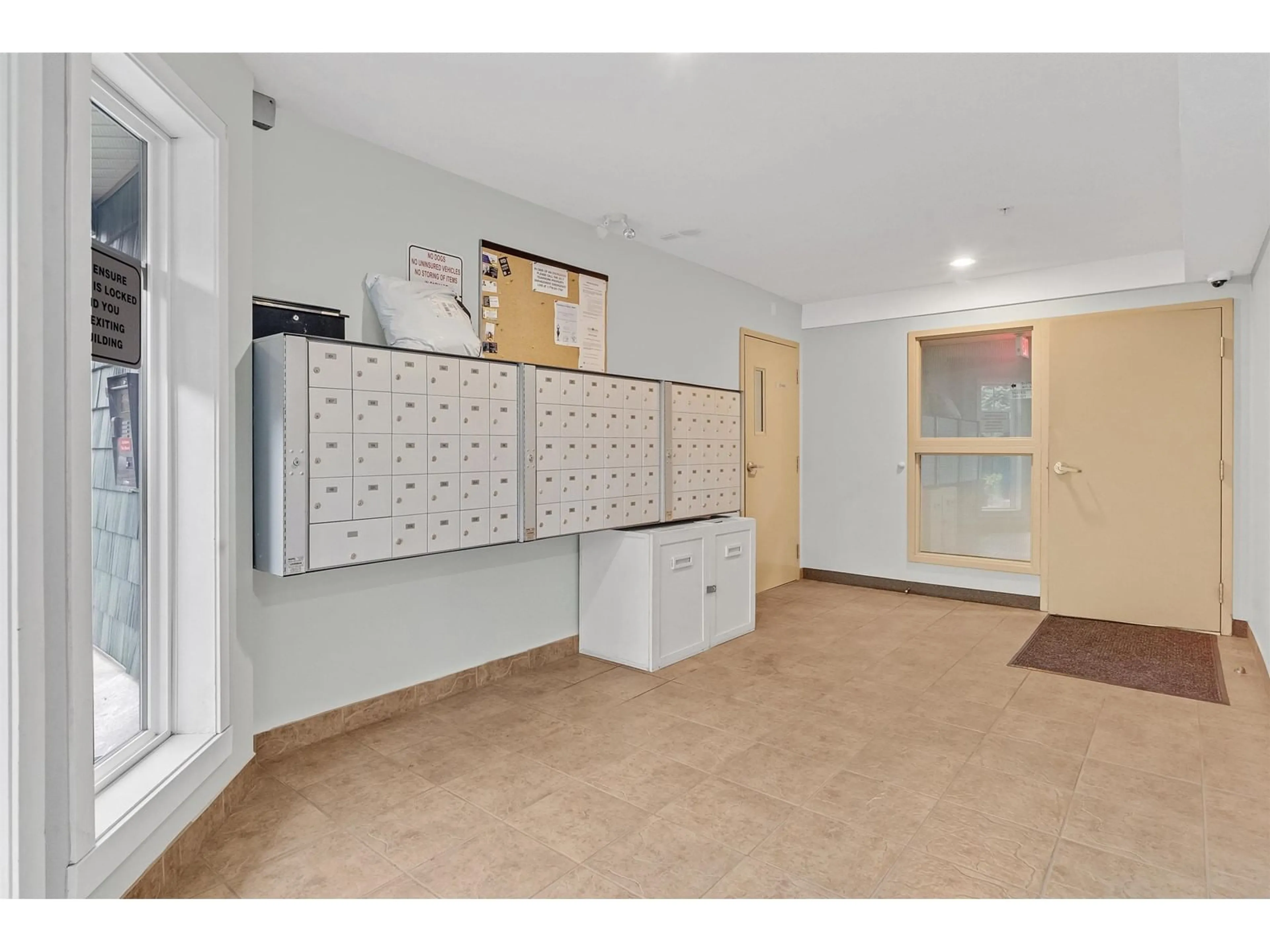 Storage room or clothes room or walk-in closet for 208 - 33960 OLD YALE, Abbotsford British Columbia V2S5K8