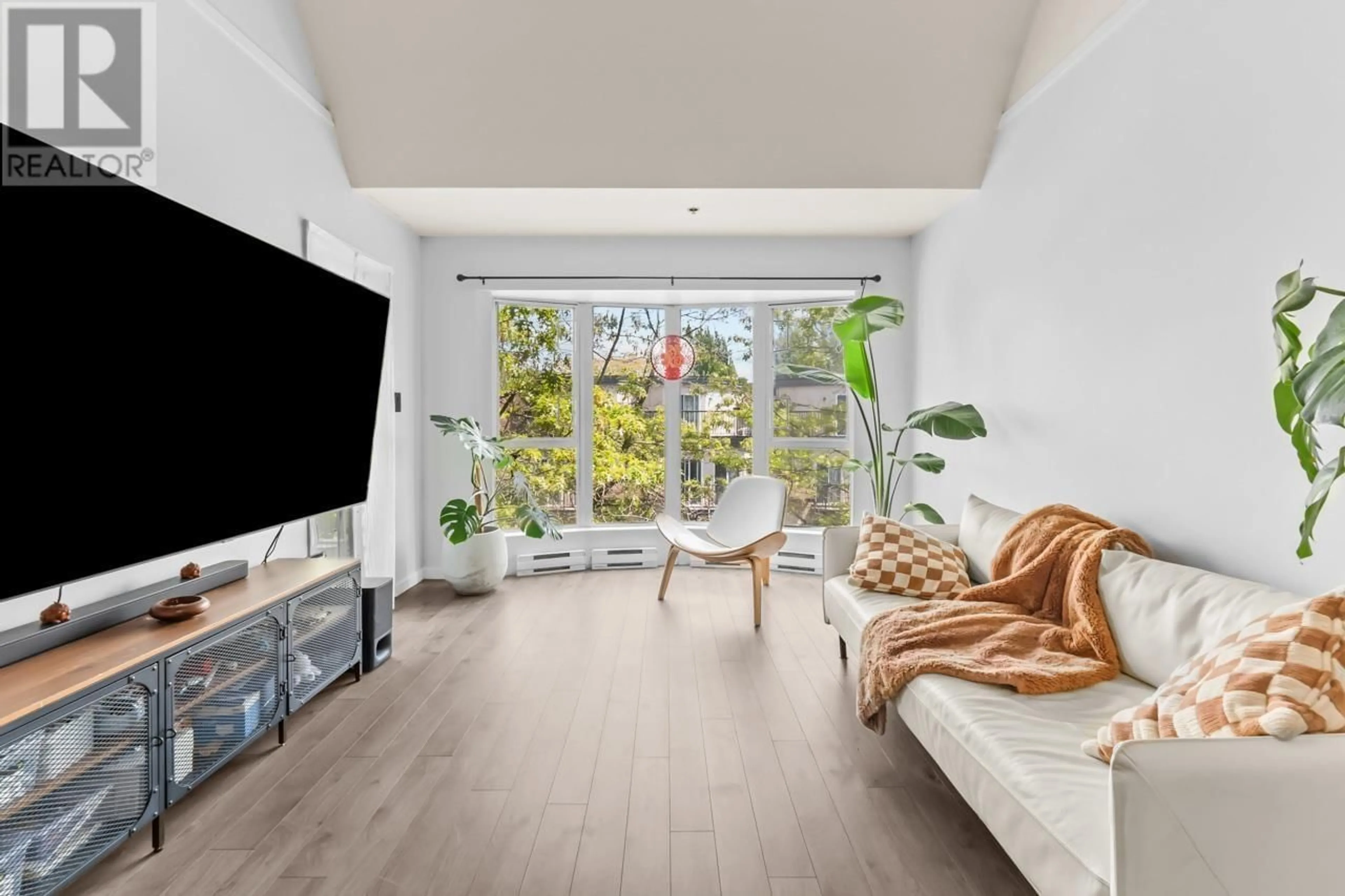 Living room with furniture, unknown for 309 - 8620 JONES ROAD, Richmond British Columbia V6Y3Z4